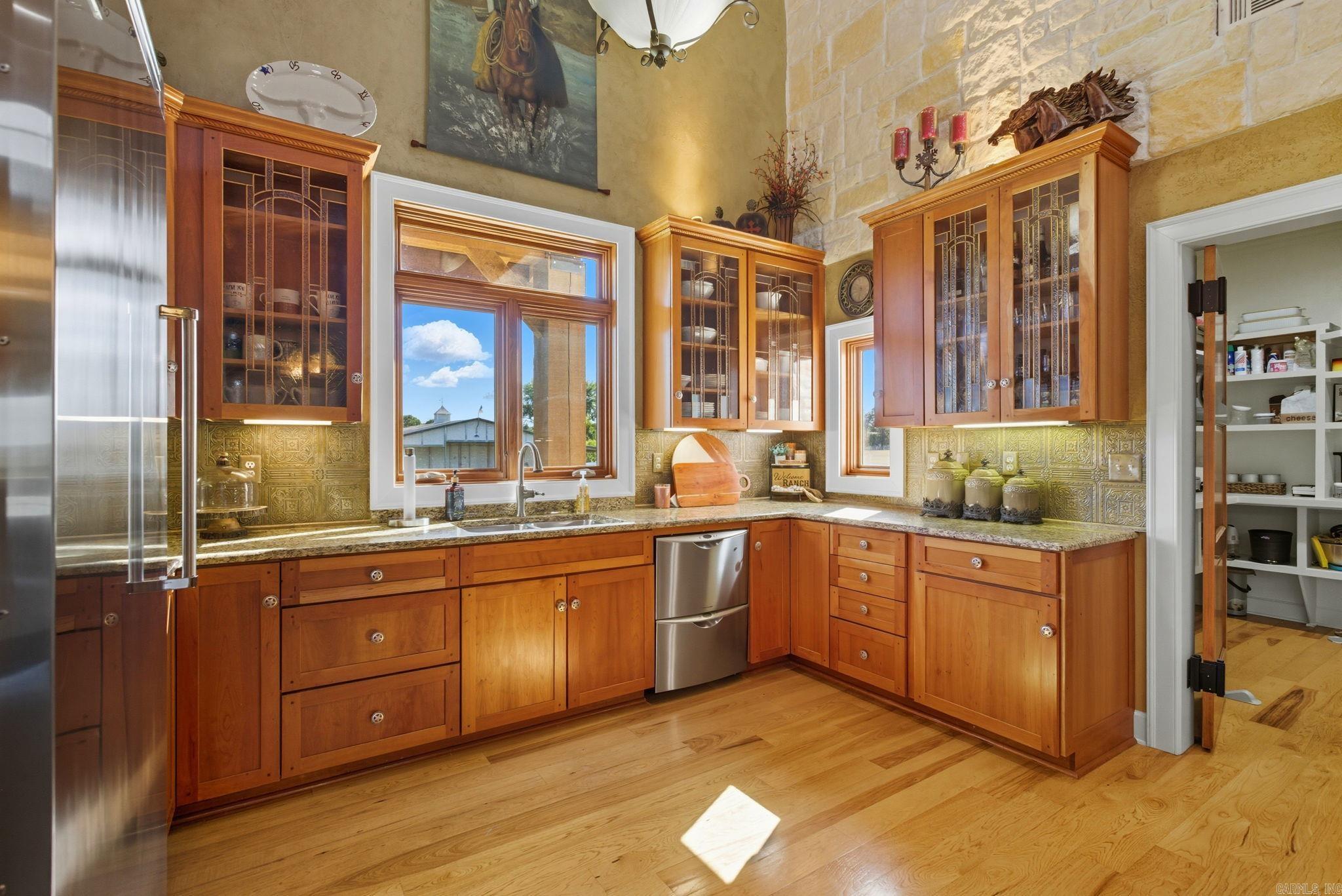 905 Sunshine Rd  Royal, AR