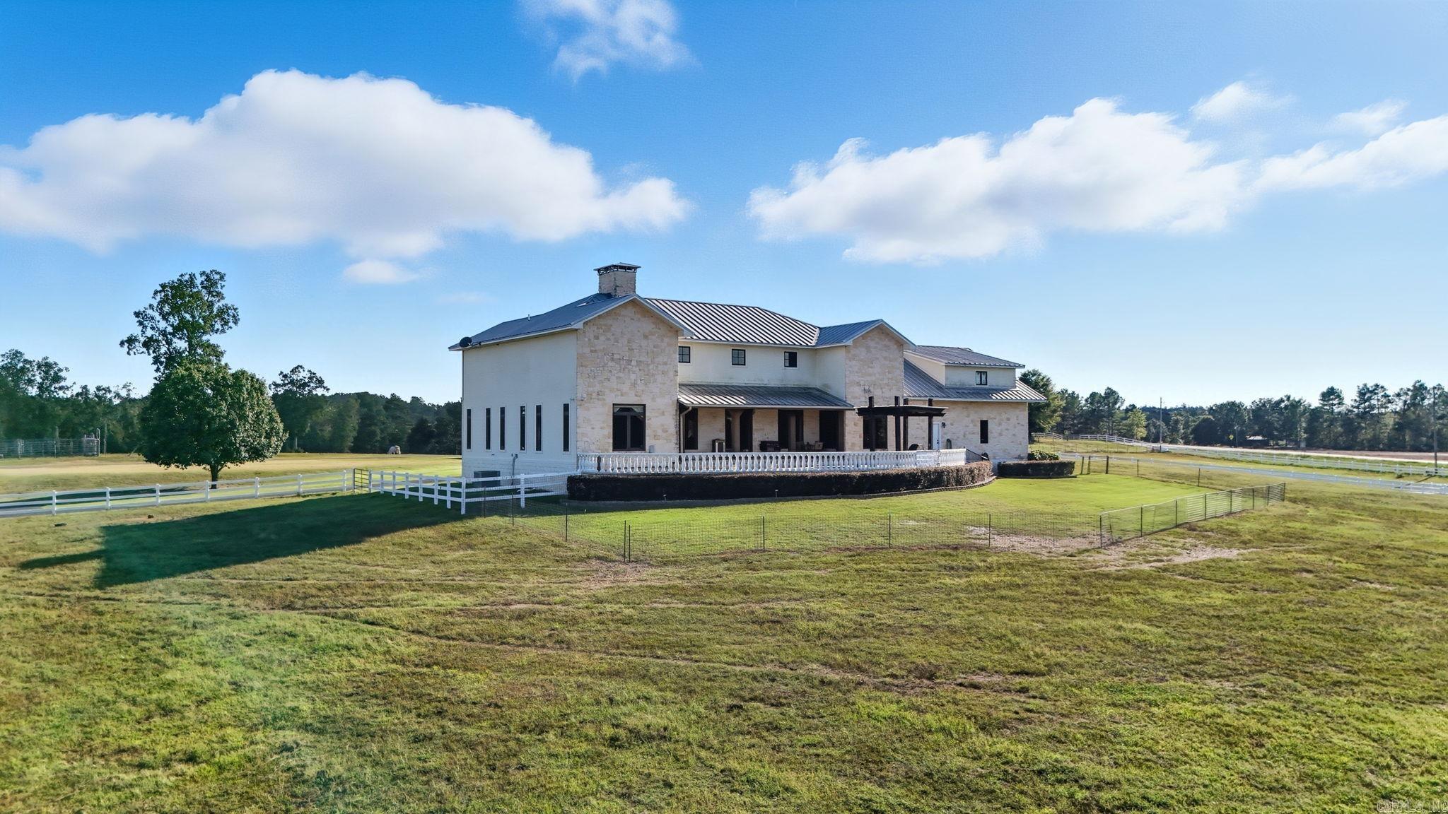 905 Sunshine Rd  Royal, AR