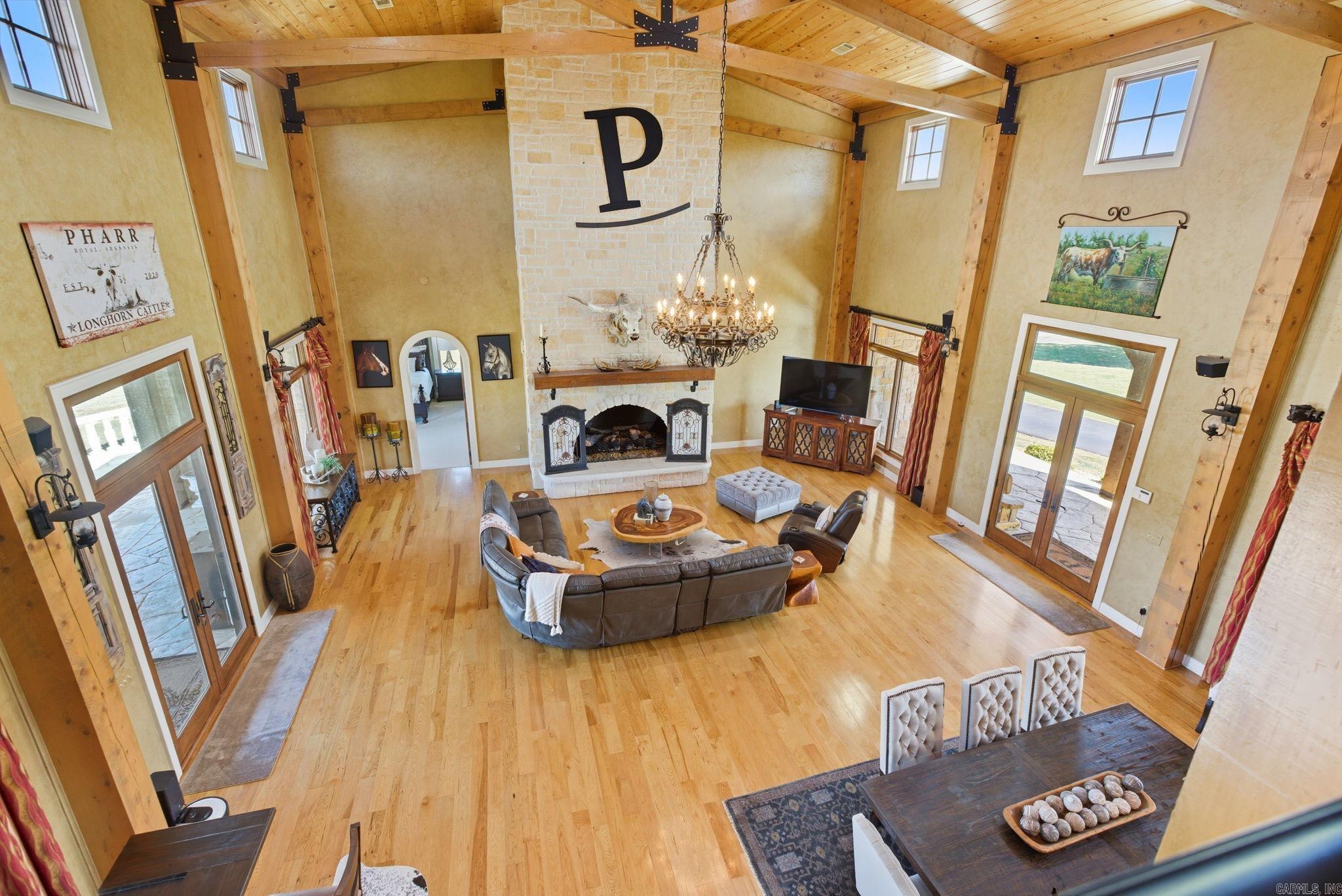 905 Sunshine Rd  Royal, AR