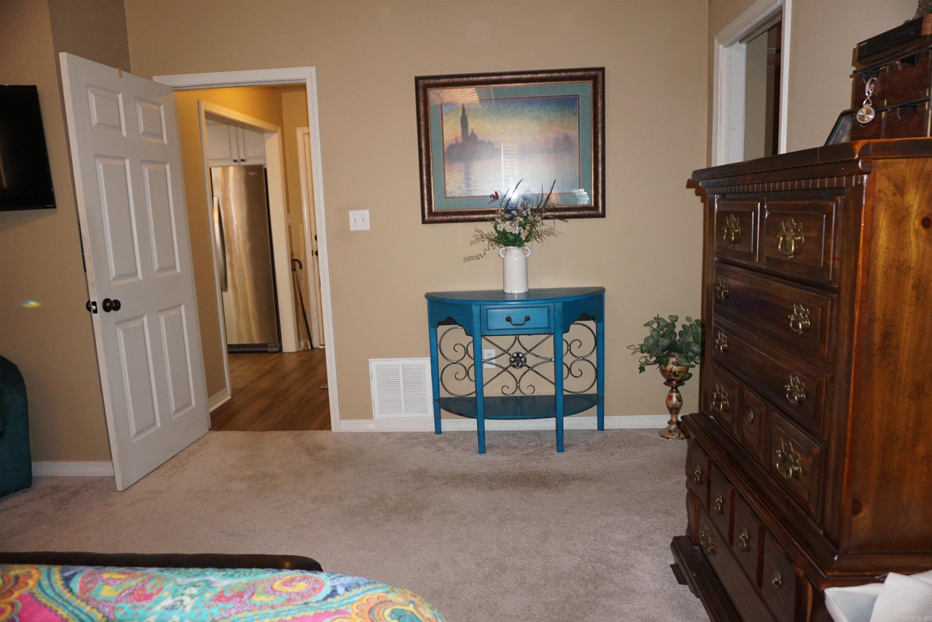 615 Chesapeake Dr Searcy, AR 72143