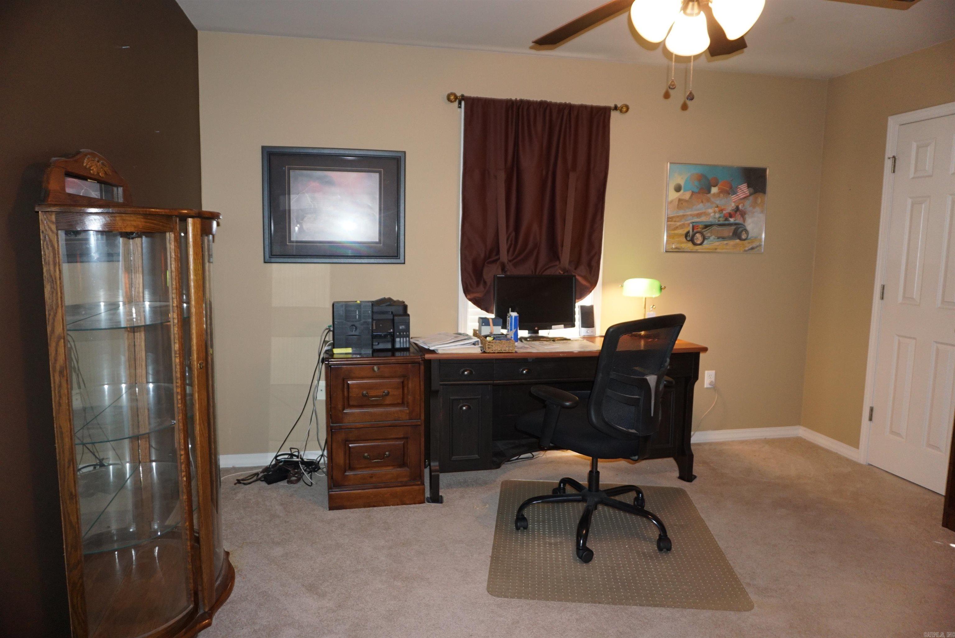 615 Chesapeake Dr Searcy, AR 72143