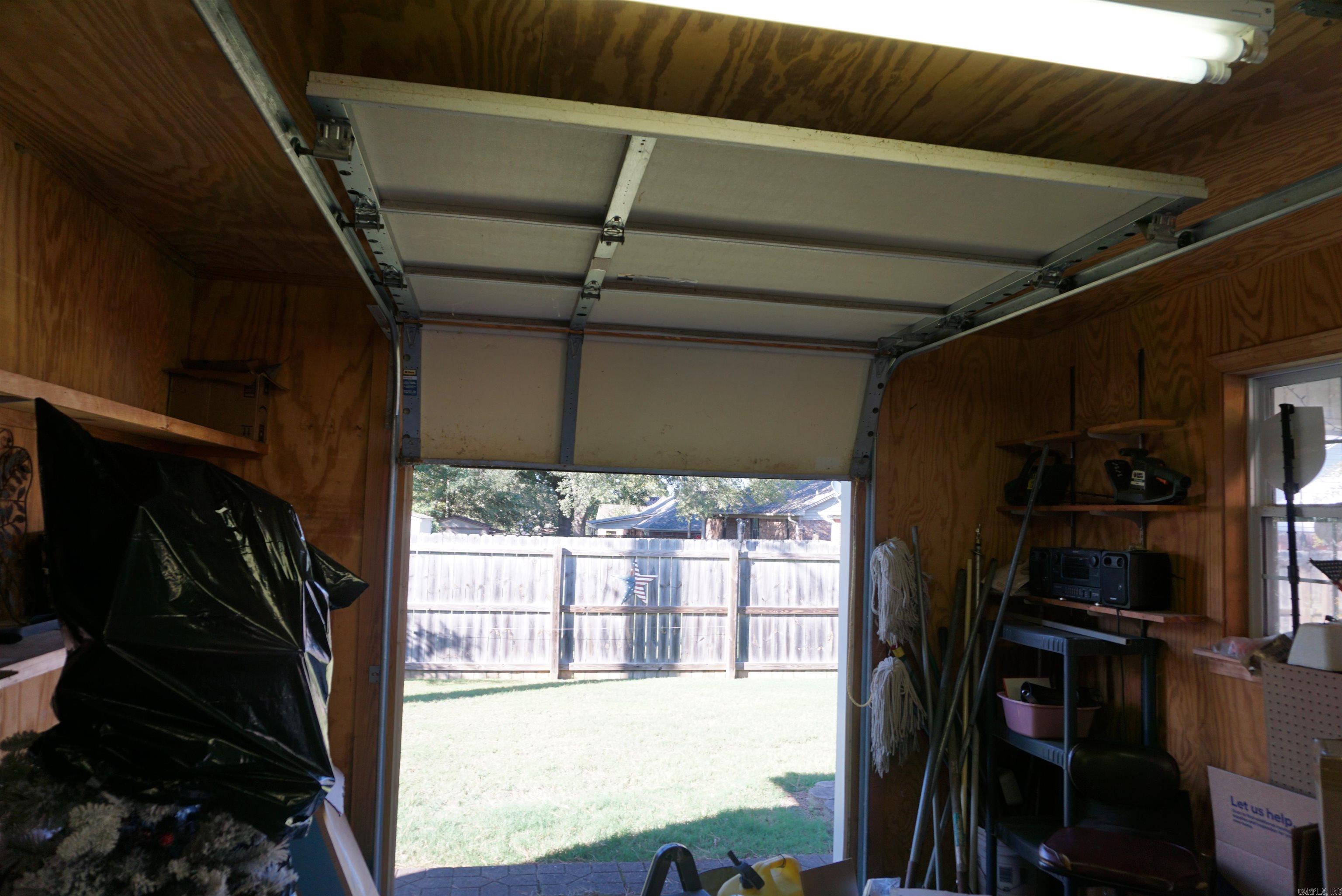 615 Chesapeake Dr Searcy, AR 72143