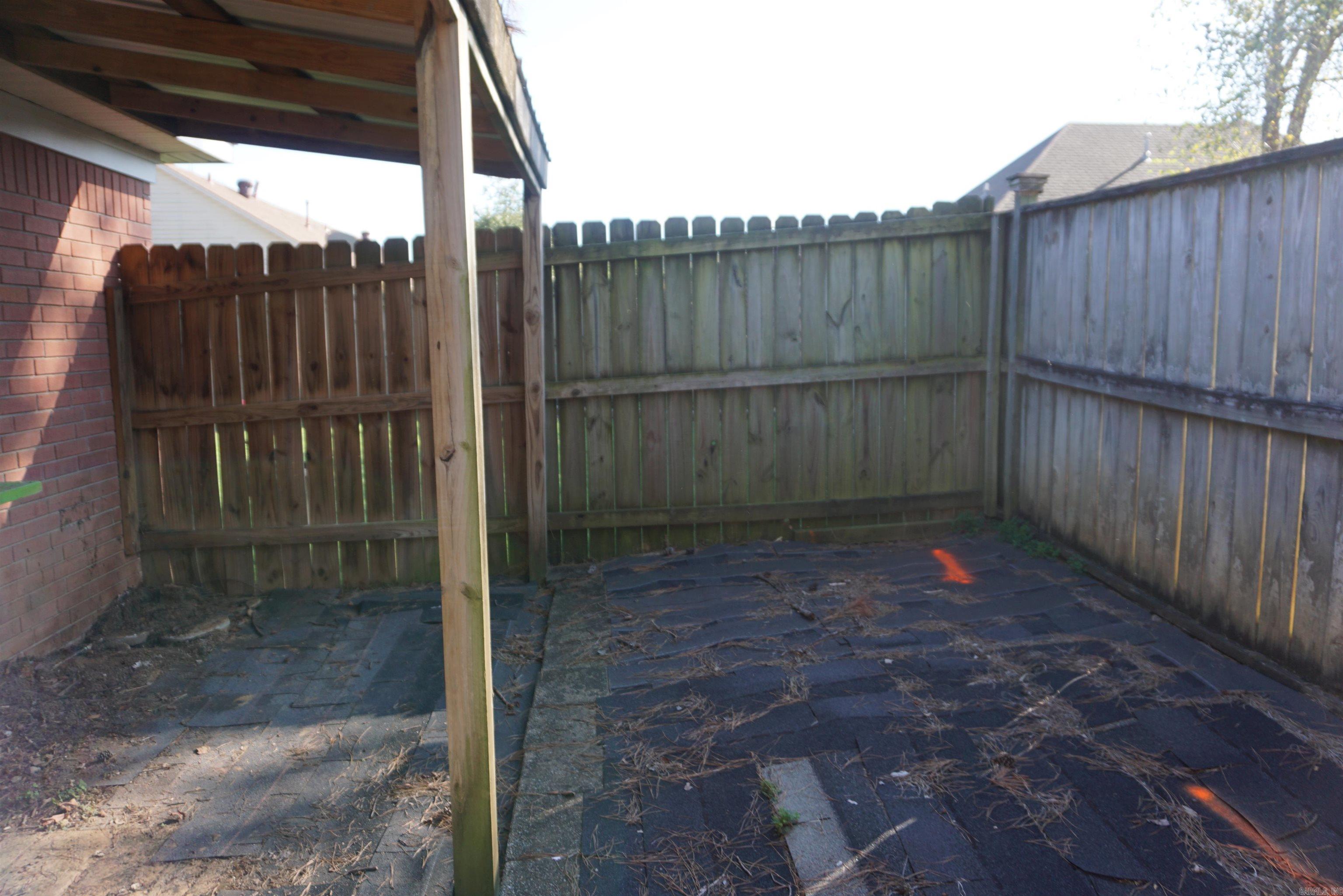 615 Chesapeake Dr Searcy, AR 72143