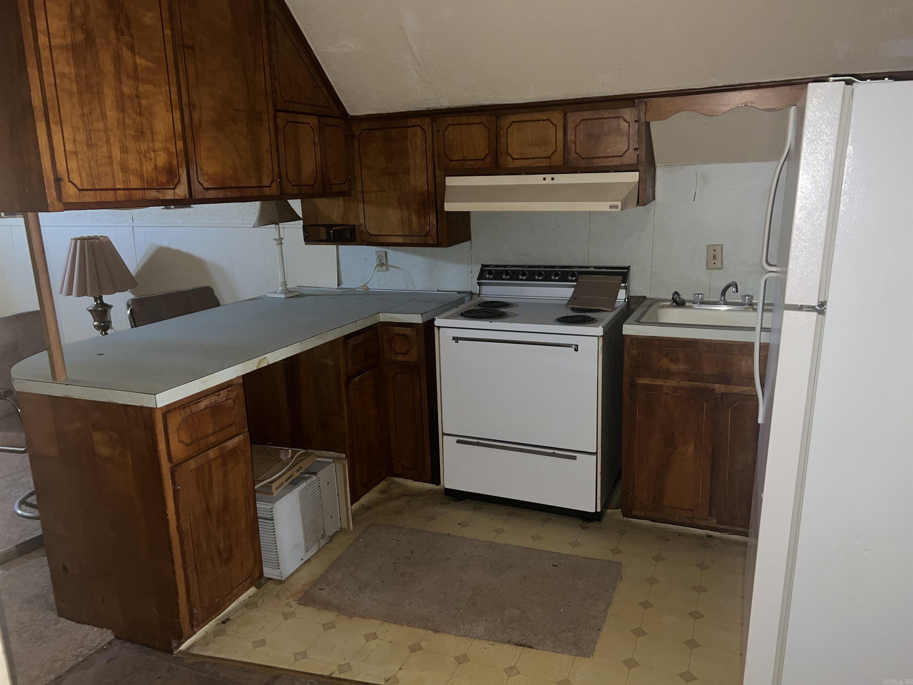 491 W Main  Piggott, AR