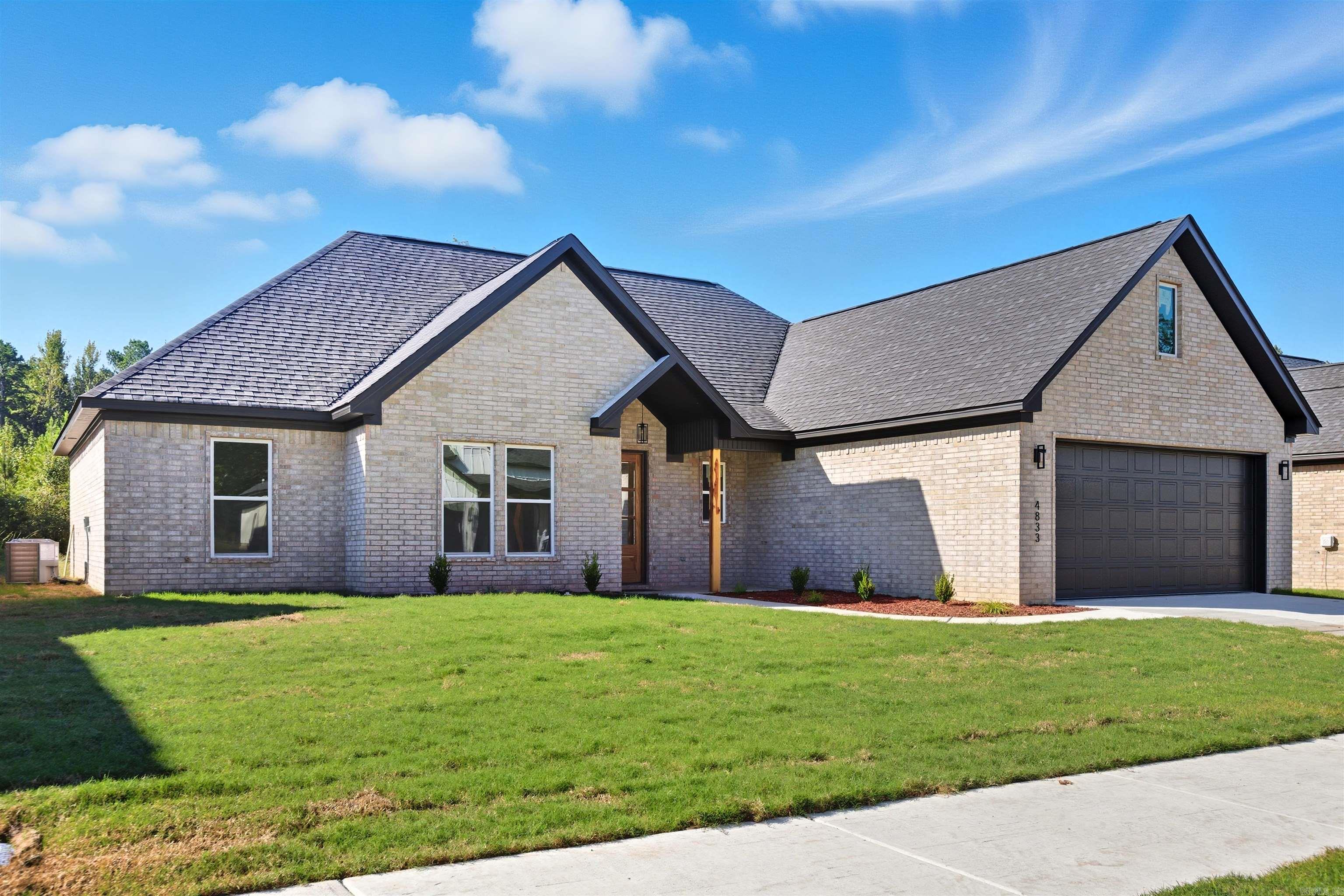 4833 Coronell  Bryant, AR