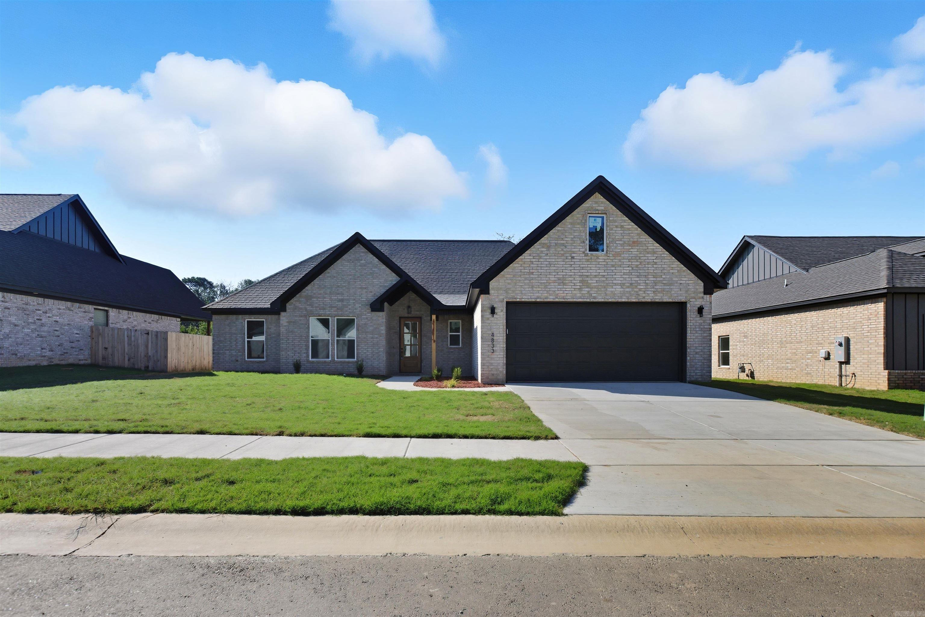 4833 Coronell  Bryant, AR