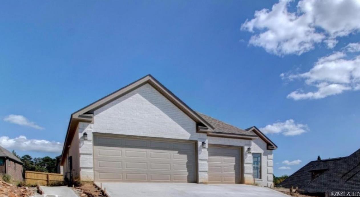 119 Crestview Drive Maumelle, AR 72113