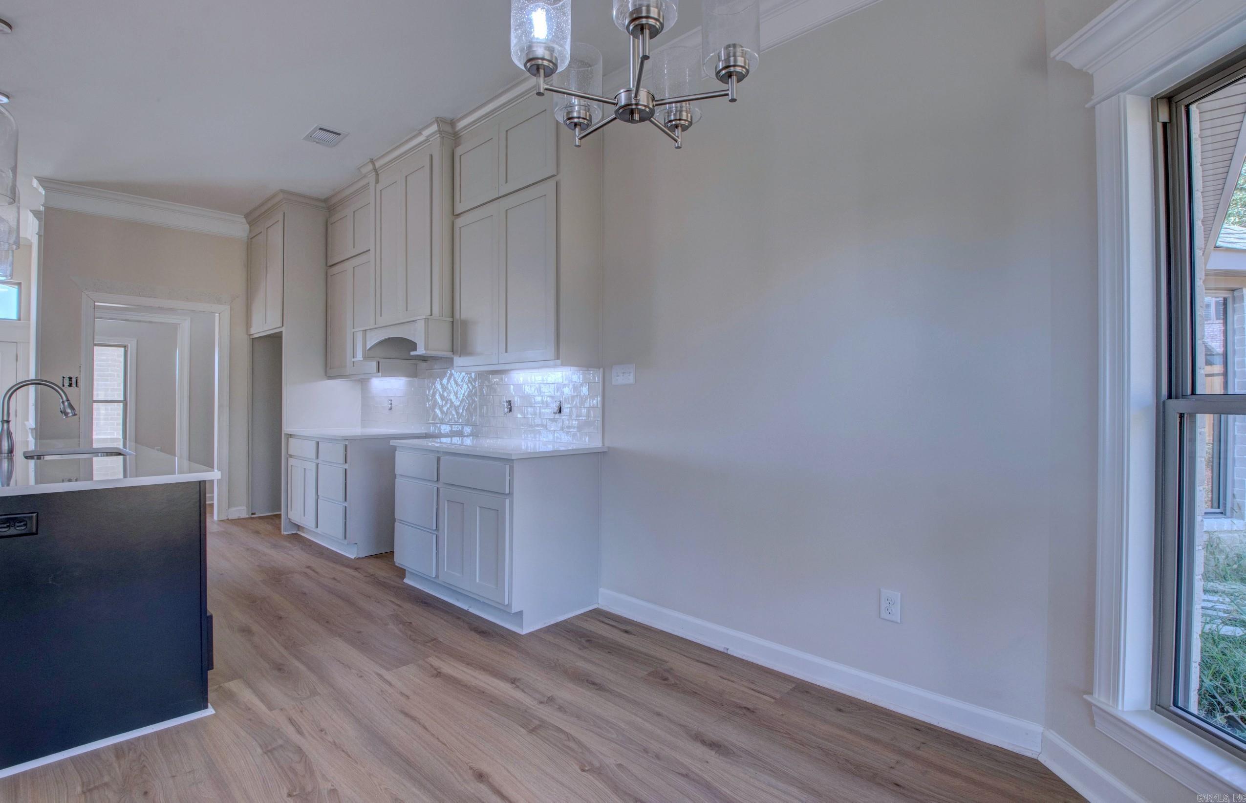 119 Crestview Drive Maumelle, AR 72113