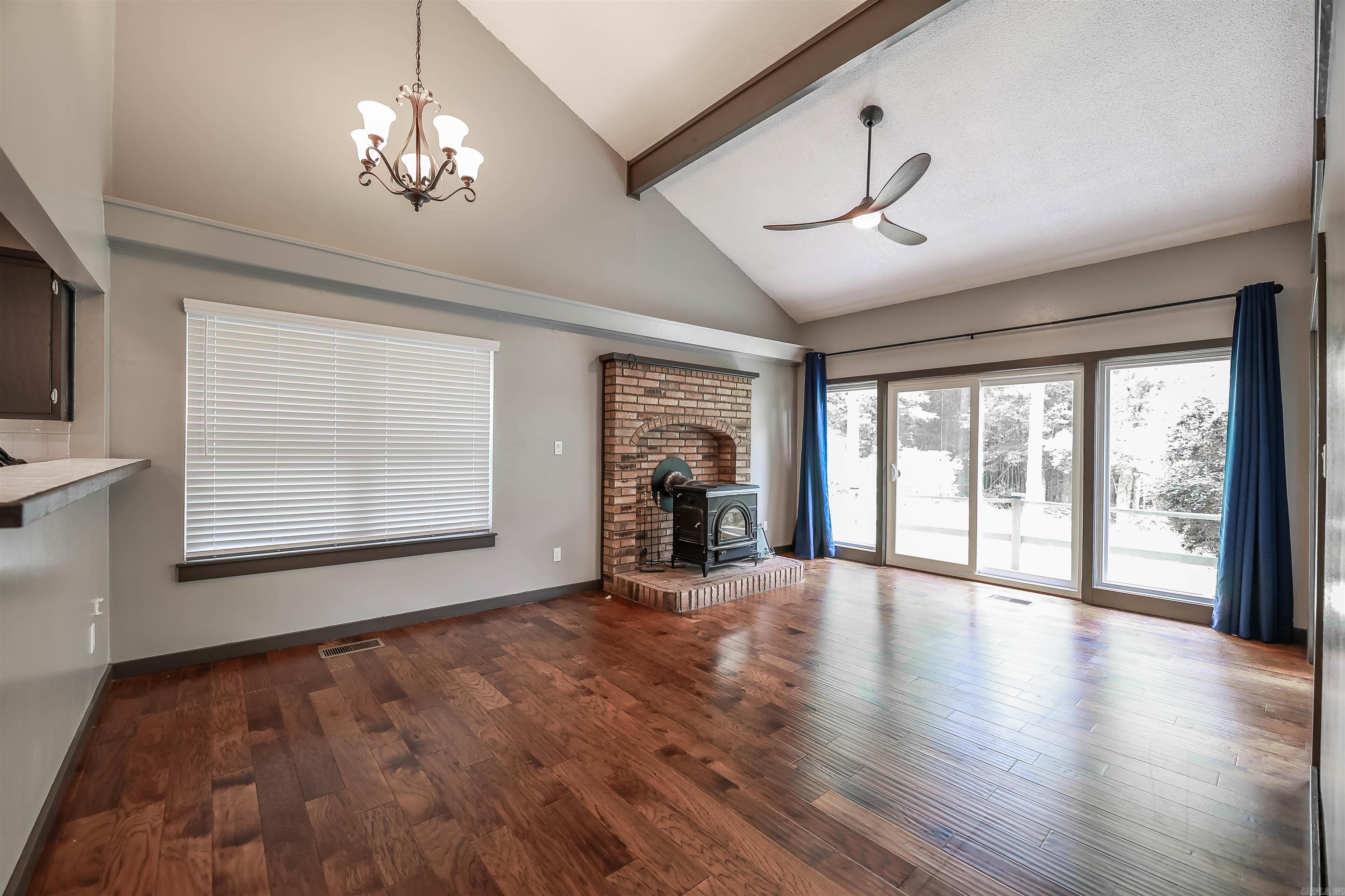 24 Chaffee Creek Trl  Camden, AR