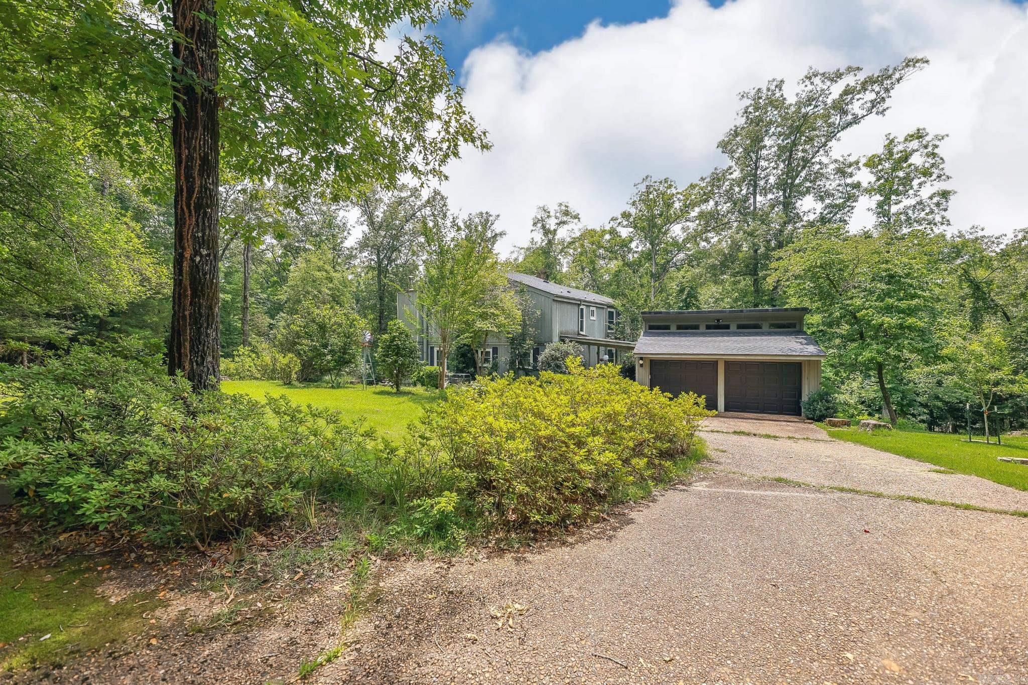 24 Chaffee Creek Trl  Camden, AR