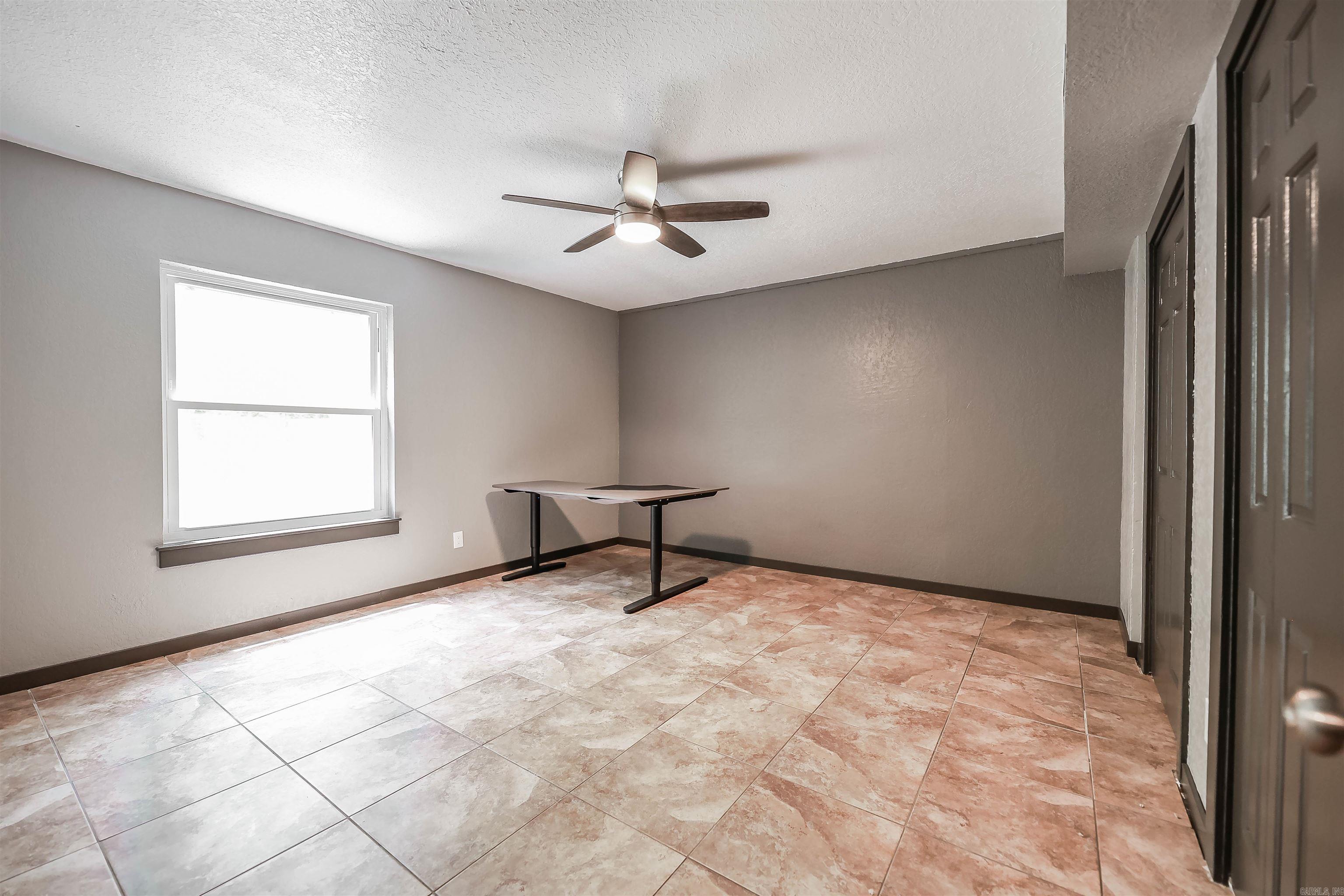 24 Chaffee Creek Trl  Camden, AR