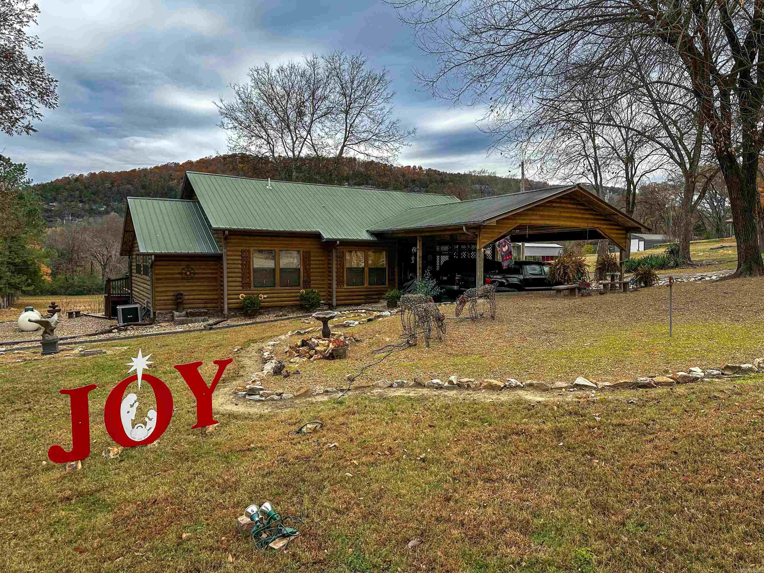 17735 S AR 9 Highway Melbourne, AR 72556