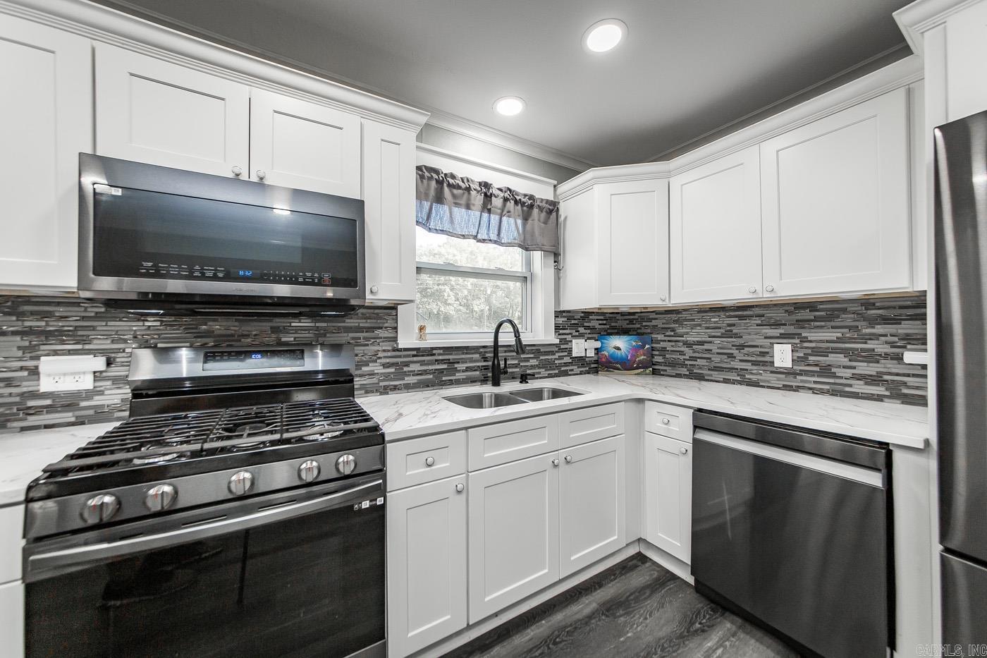 5821 AR HIGHWAY 294 Highway Jacksonville, AR 72076