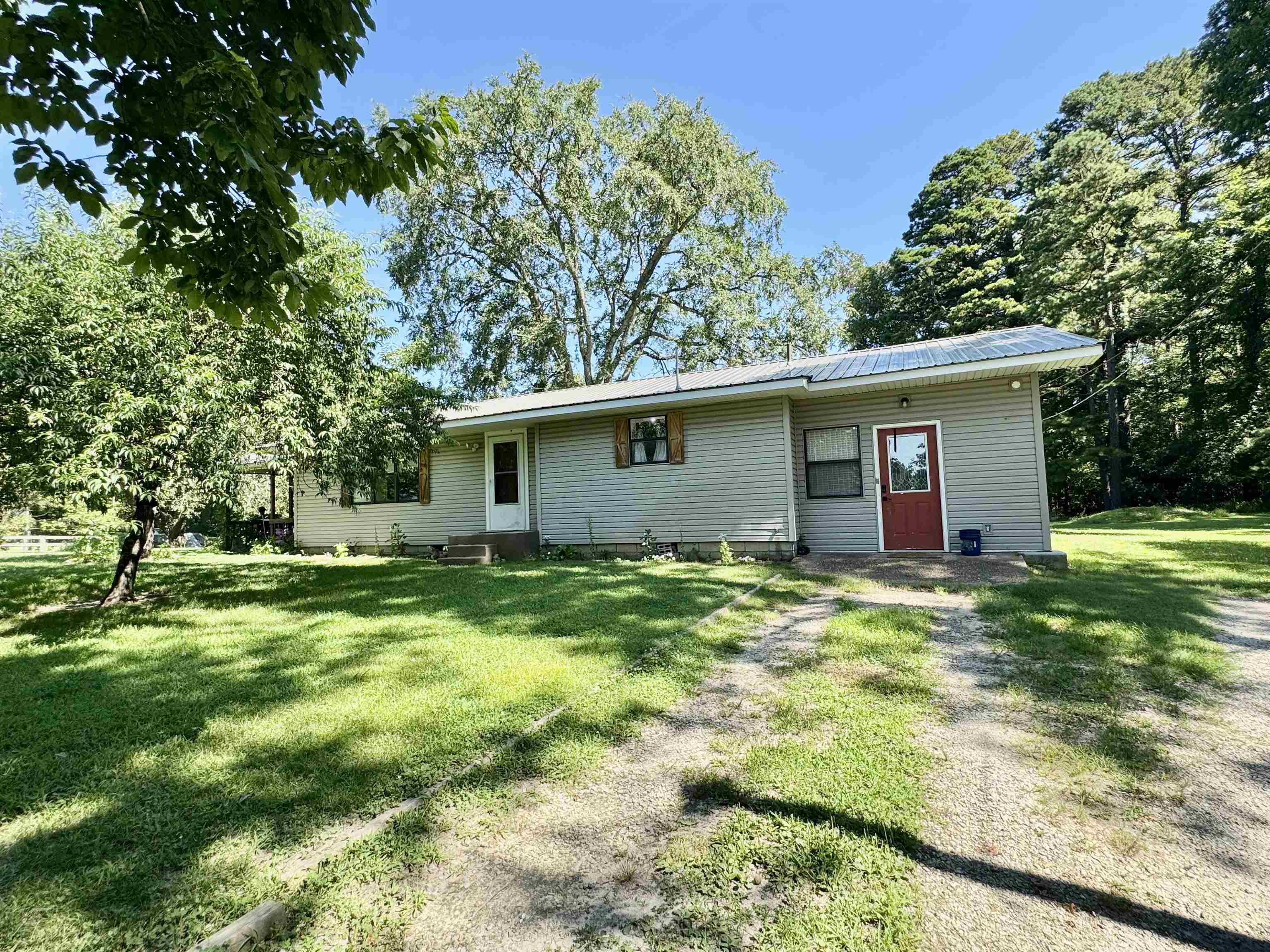 214 McVey Street Calico Rock, AR 72519