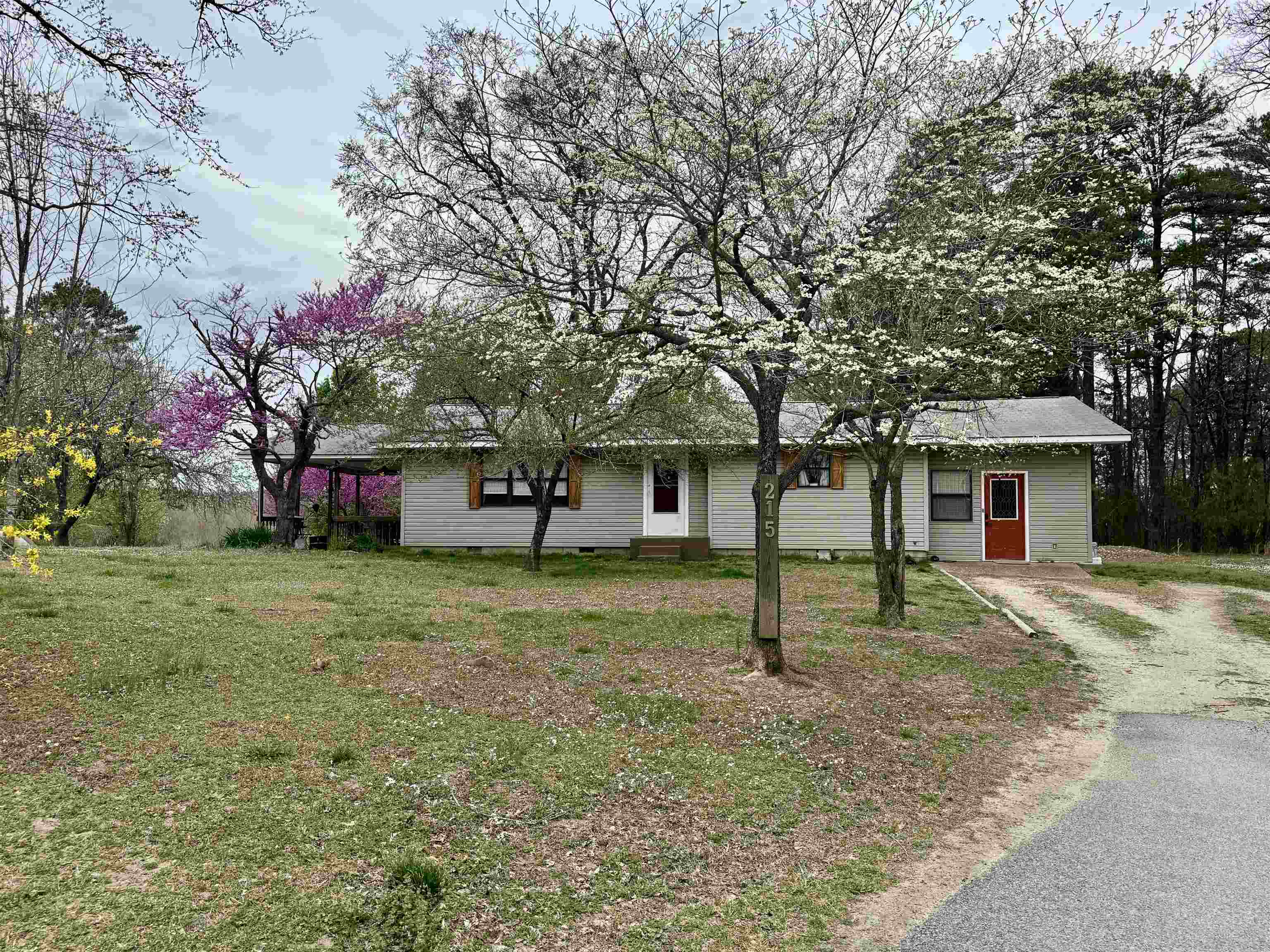 214 McVey Street Calico Rock, AR 72519