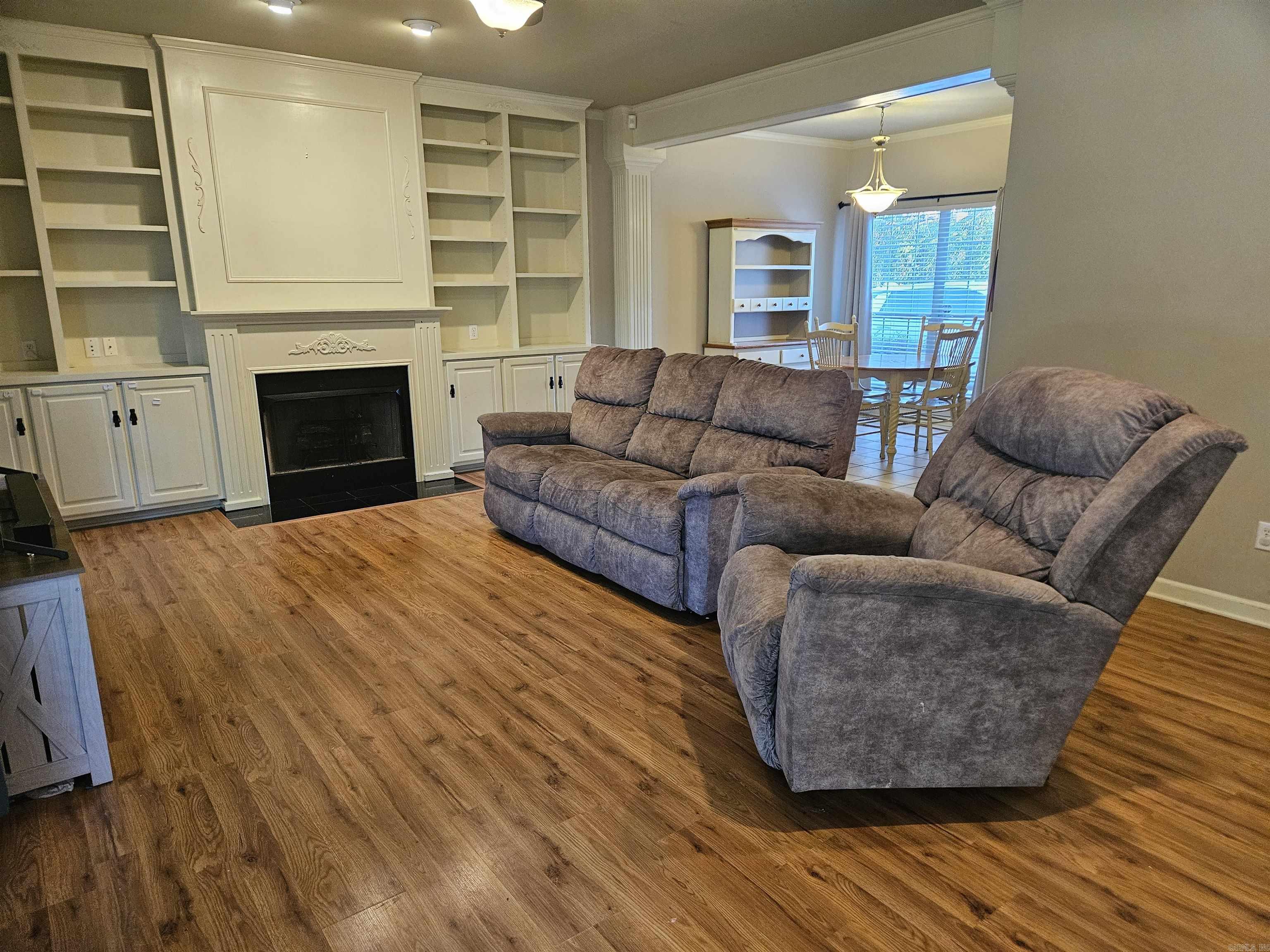 1018 W Holland Avenue White Hall, AR 71602