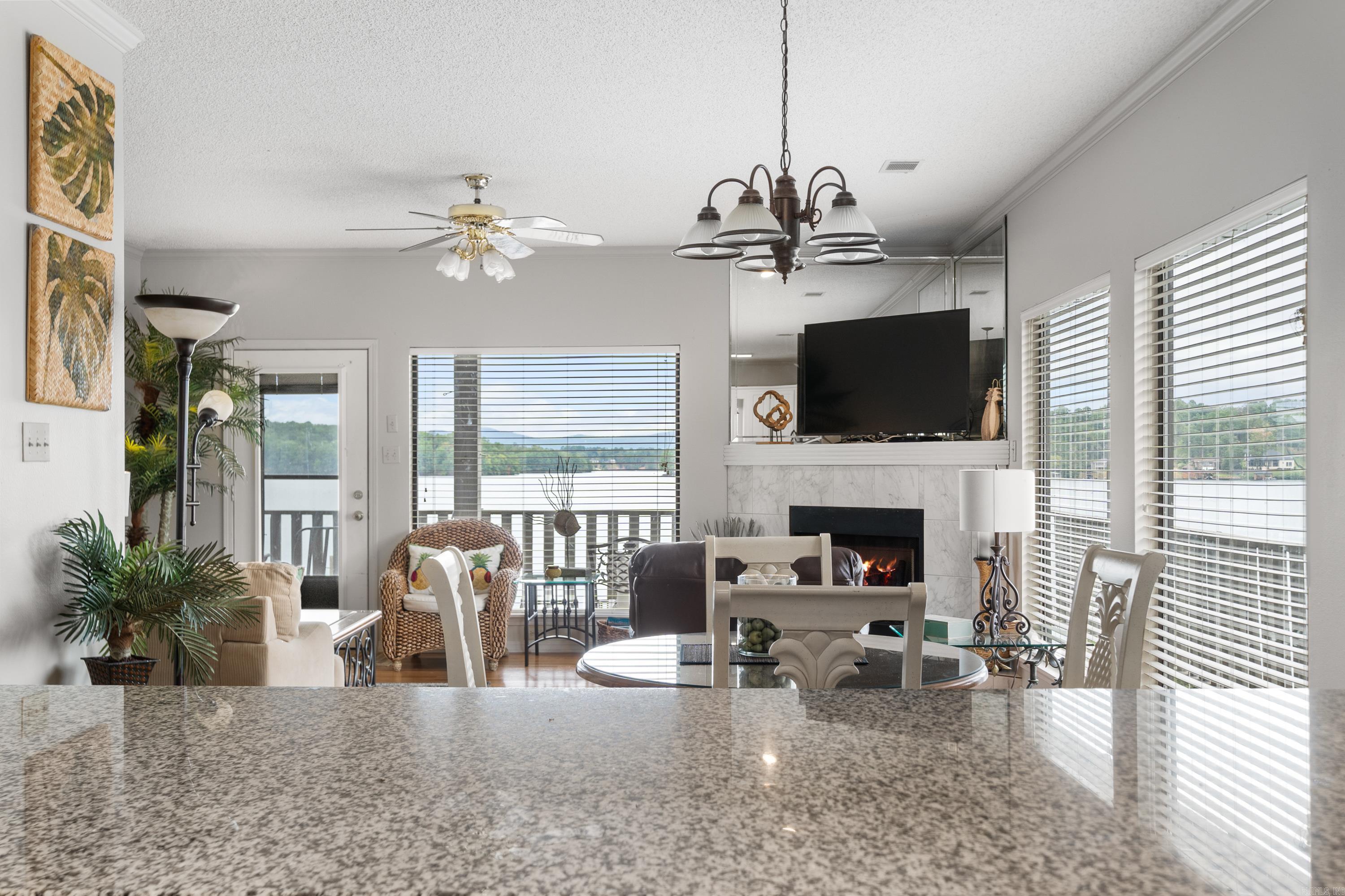 400 Farr Shores  Hot Springs, AR