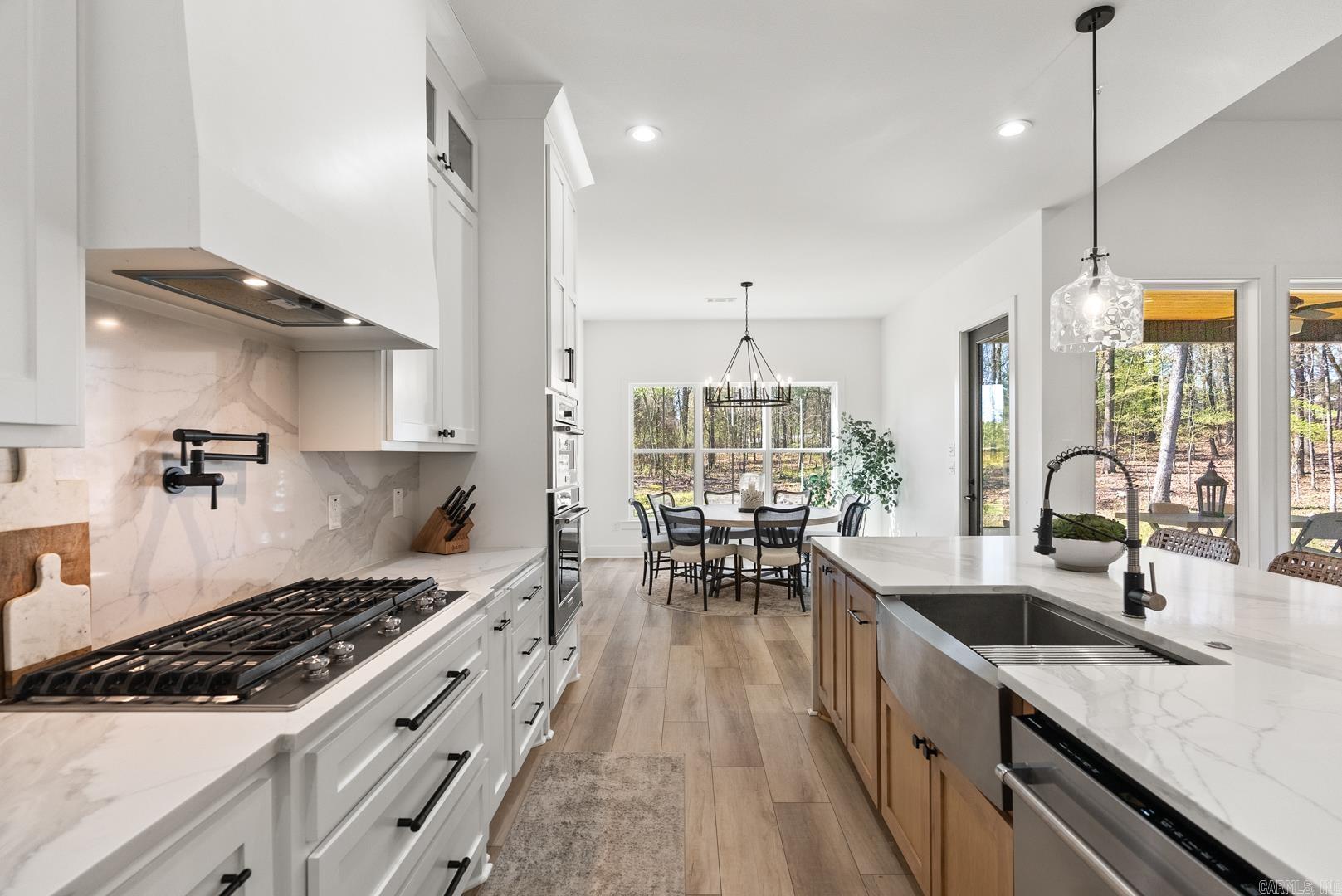 2505 Collins  Conway, AR