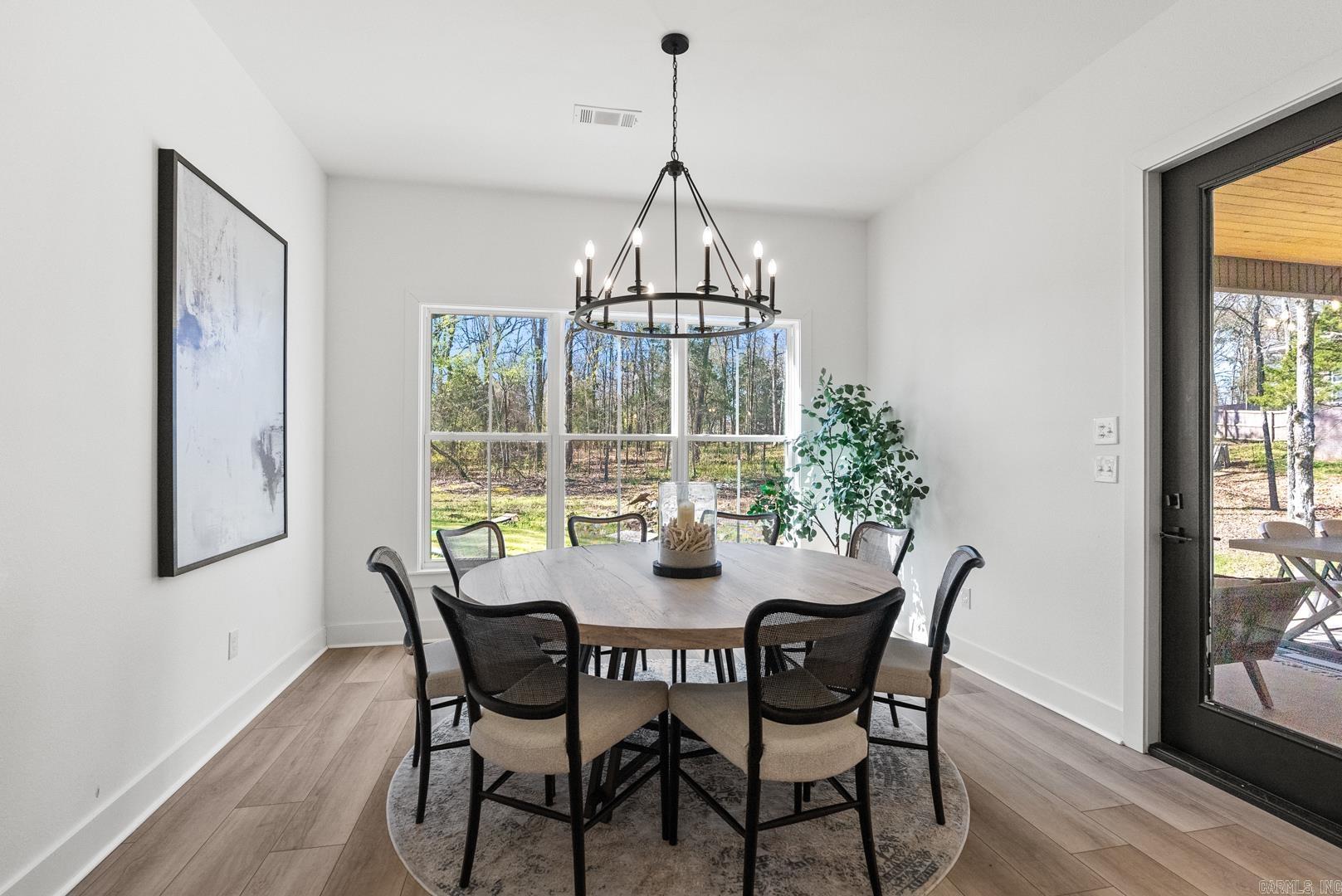 2505 Collins  Conway, AR