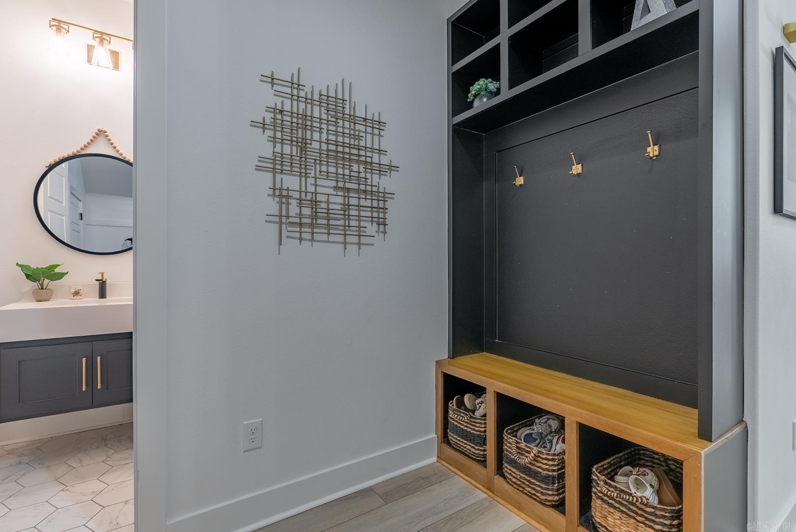 2505 Collins  Conway, AR