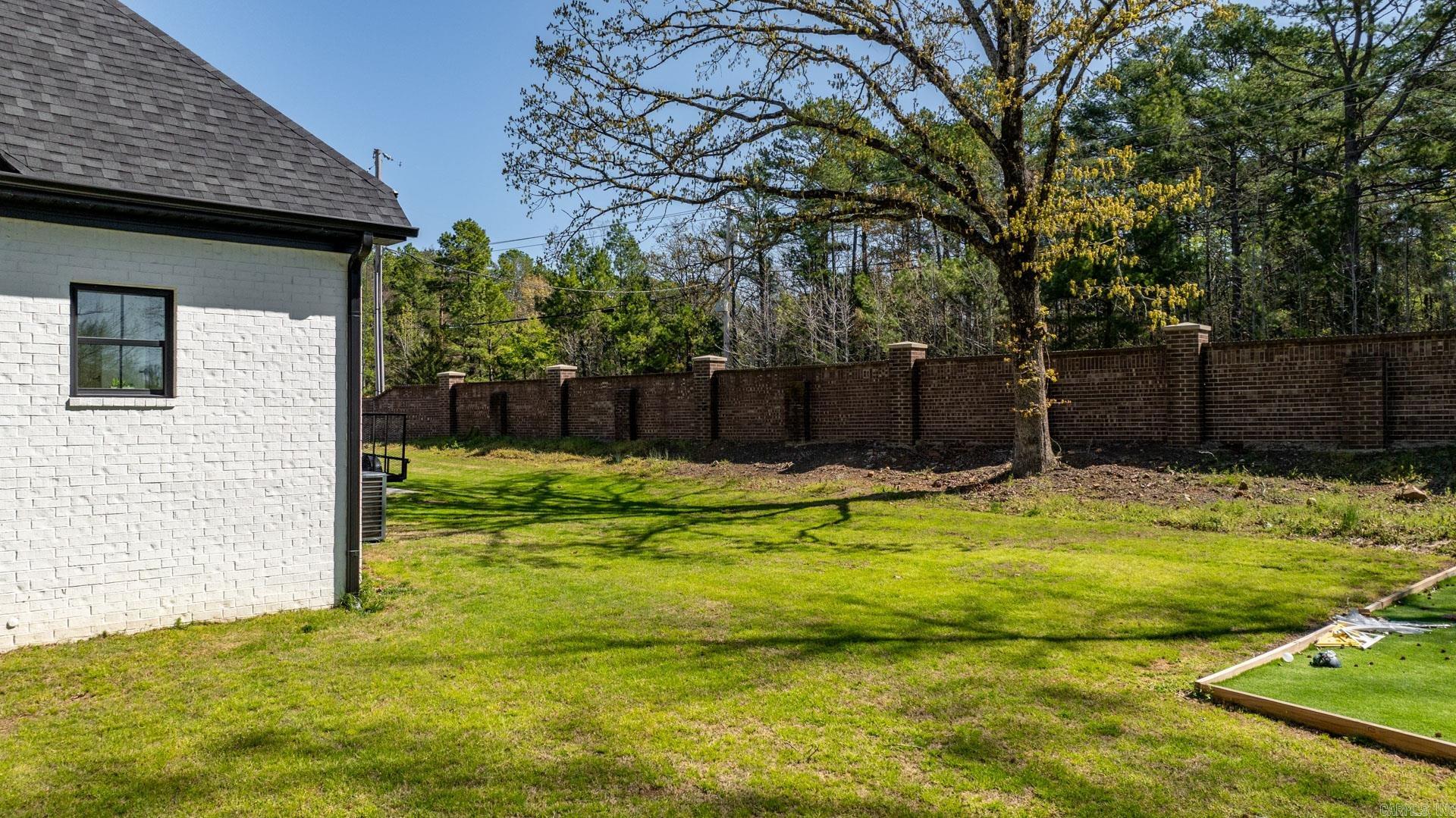 2505 Collins  Conway, AR