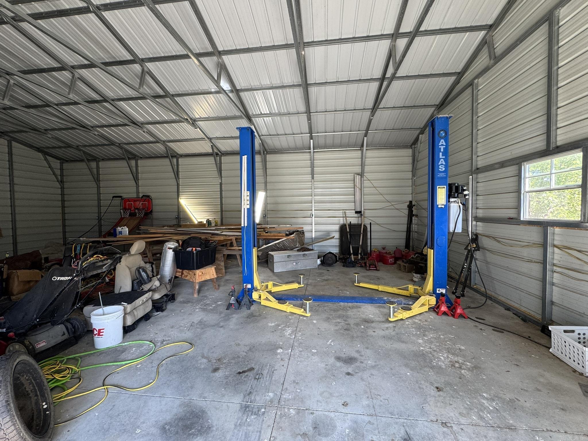 36 Cecil Road Morrilton, AR 72110