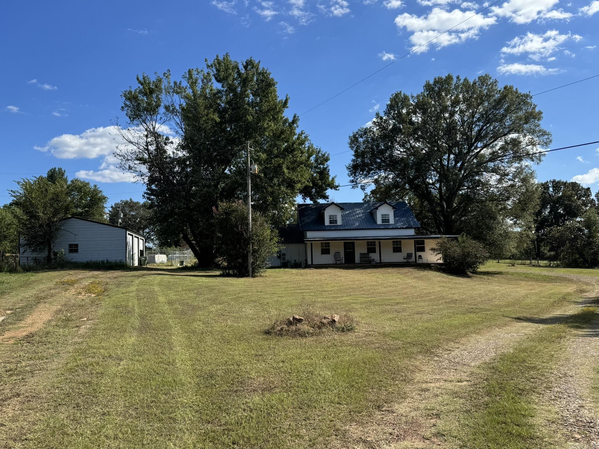 36 Cecil Road Morrilton, AR 72110