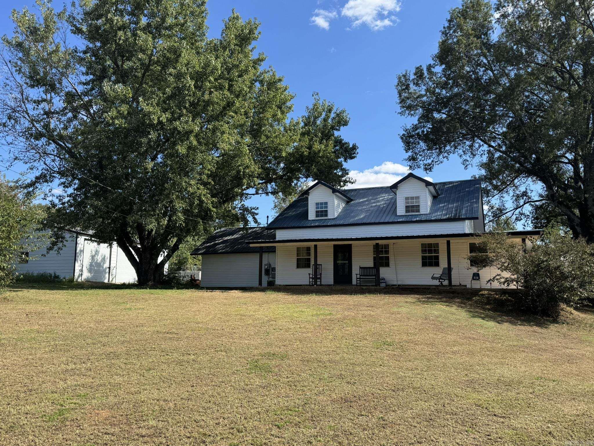 36 Cecil Road Morrilton, AR 72110