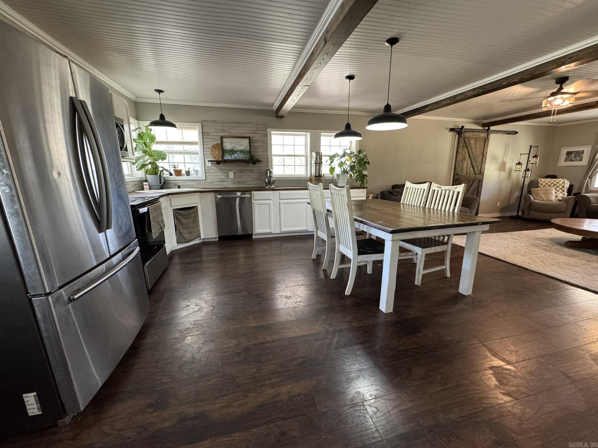 36 Cecil Road Morrilton, AR 72110