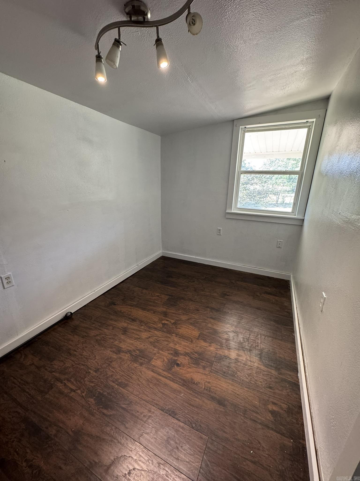 36 Cecil Road Morrilton, AR 72110