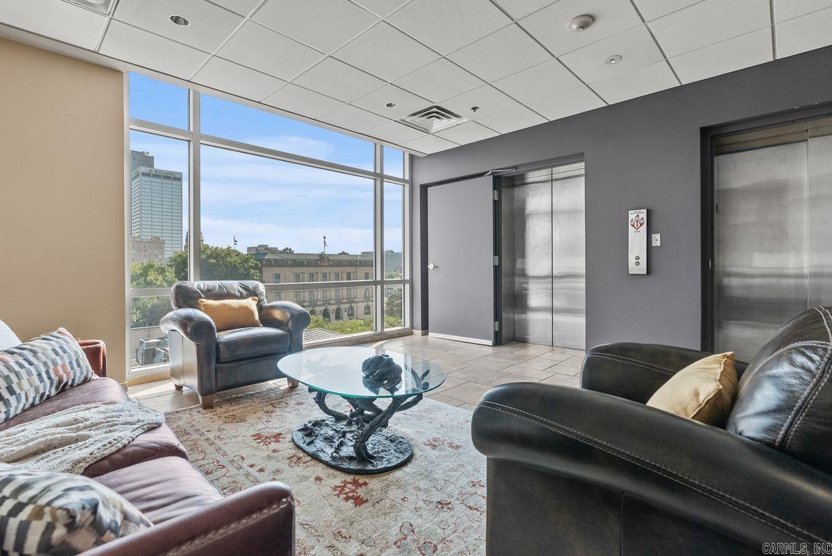 5 Statehouse Plaza 7B Little Rock, AR 72201