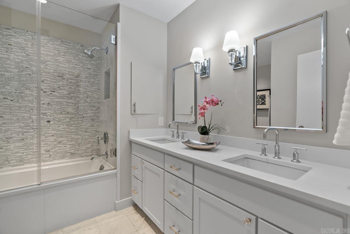 5 Statehouse Plaza 7B 7B Little Rock, AR