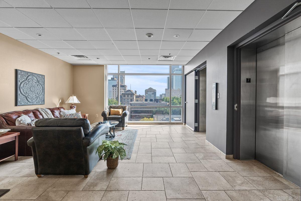 5 Statehouse Plaza 7B Little Rock, AR 72201