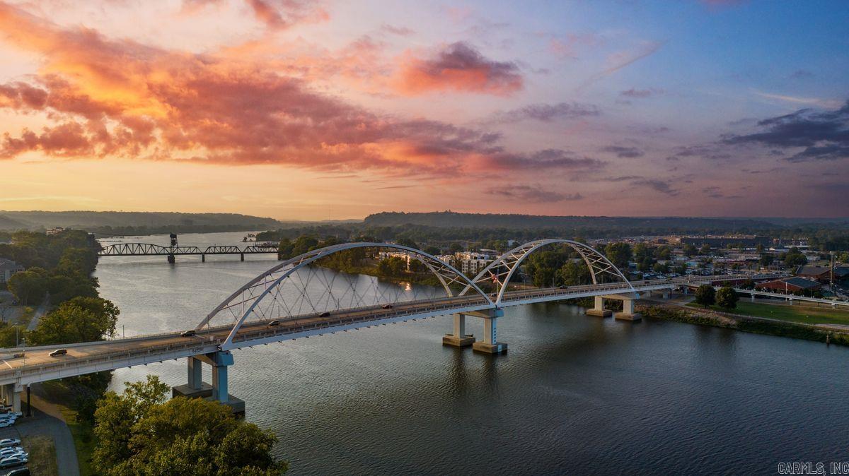 5 Statehouse Plaza 7B 7B Little Rock, AR