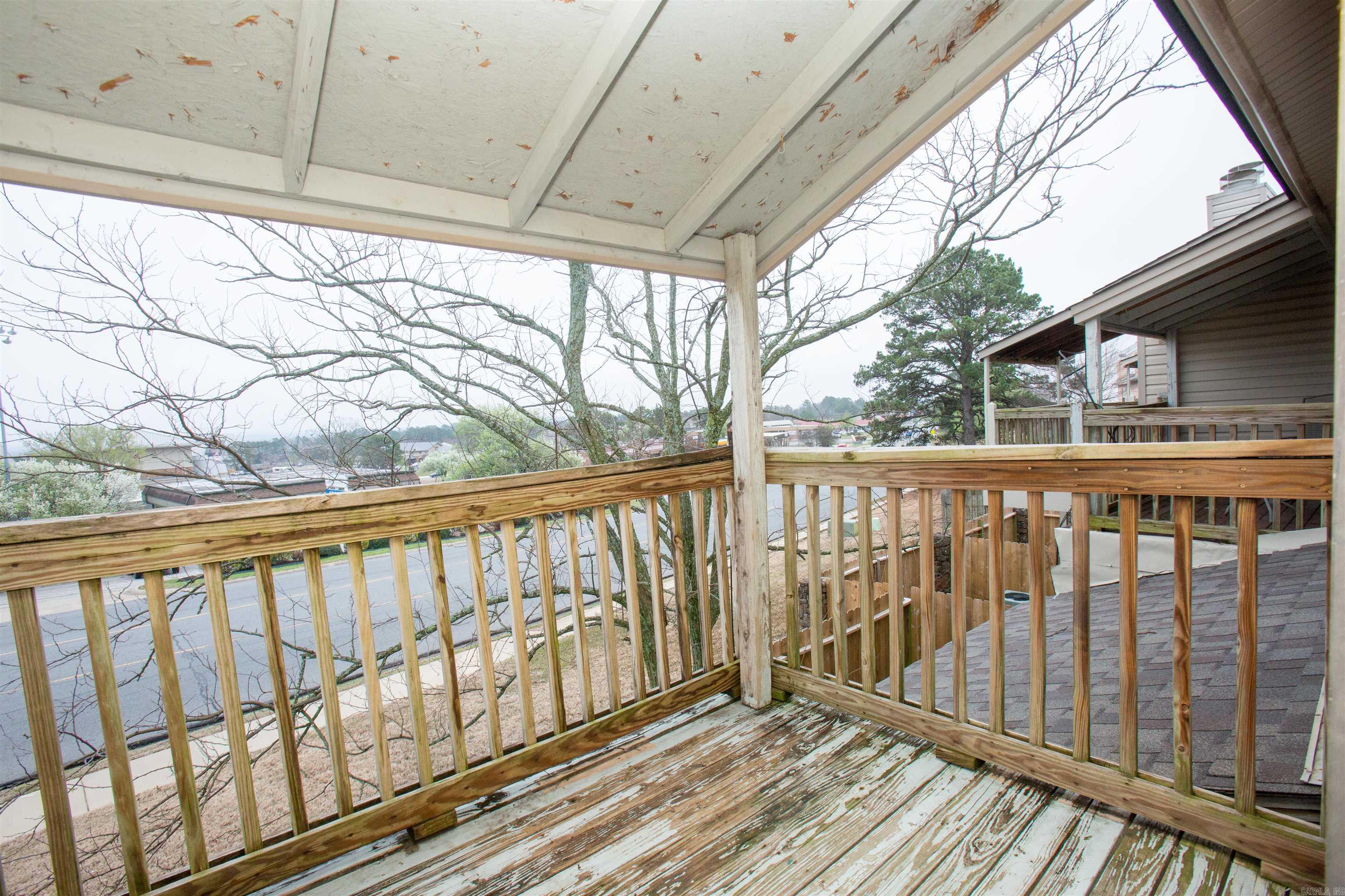 9-12 Edgehill  Maumelle, AR