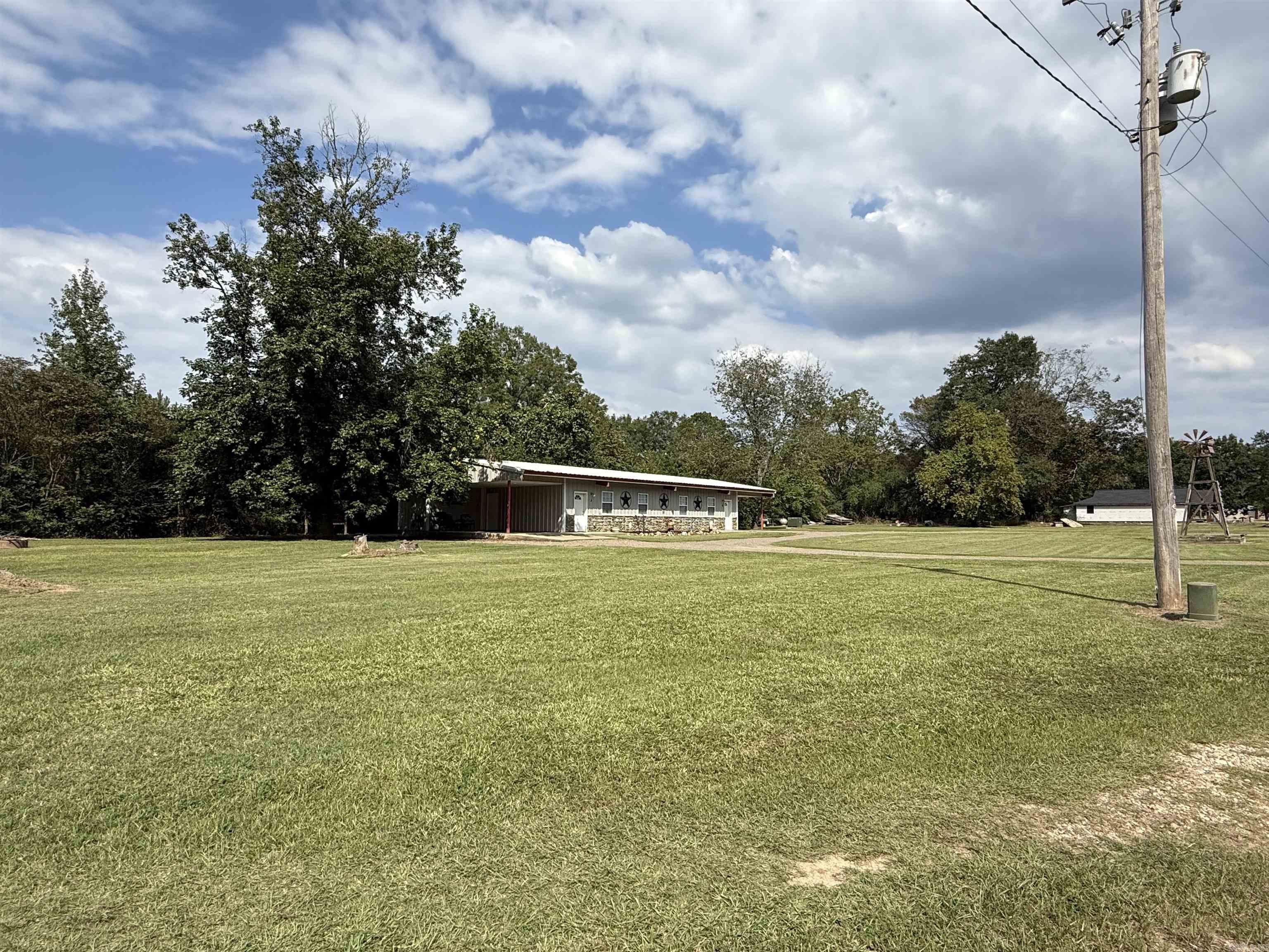 409 E 13th  Murfreesboro, AR