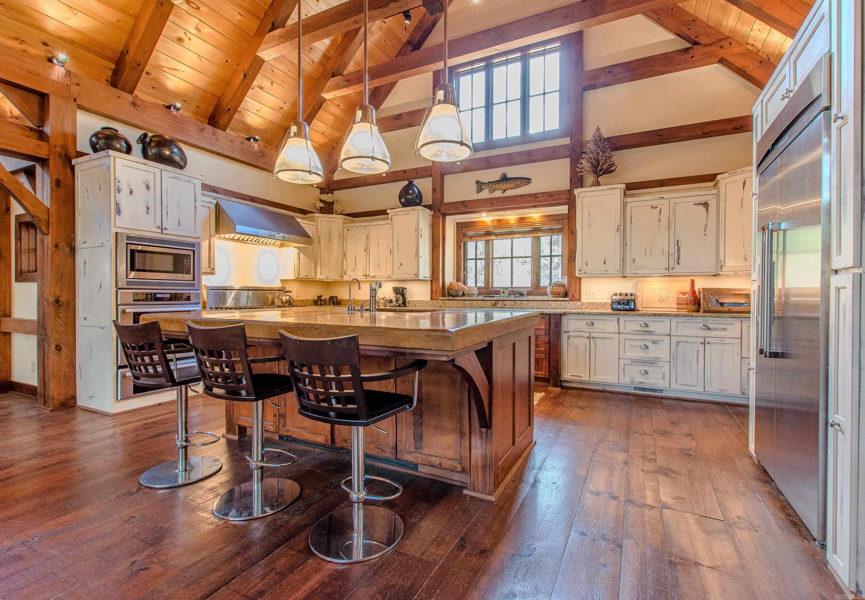 290 Primrose Creek  Heber Springs, AR