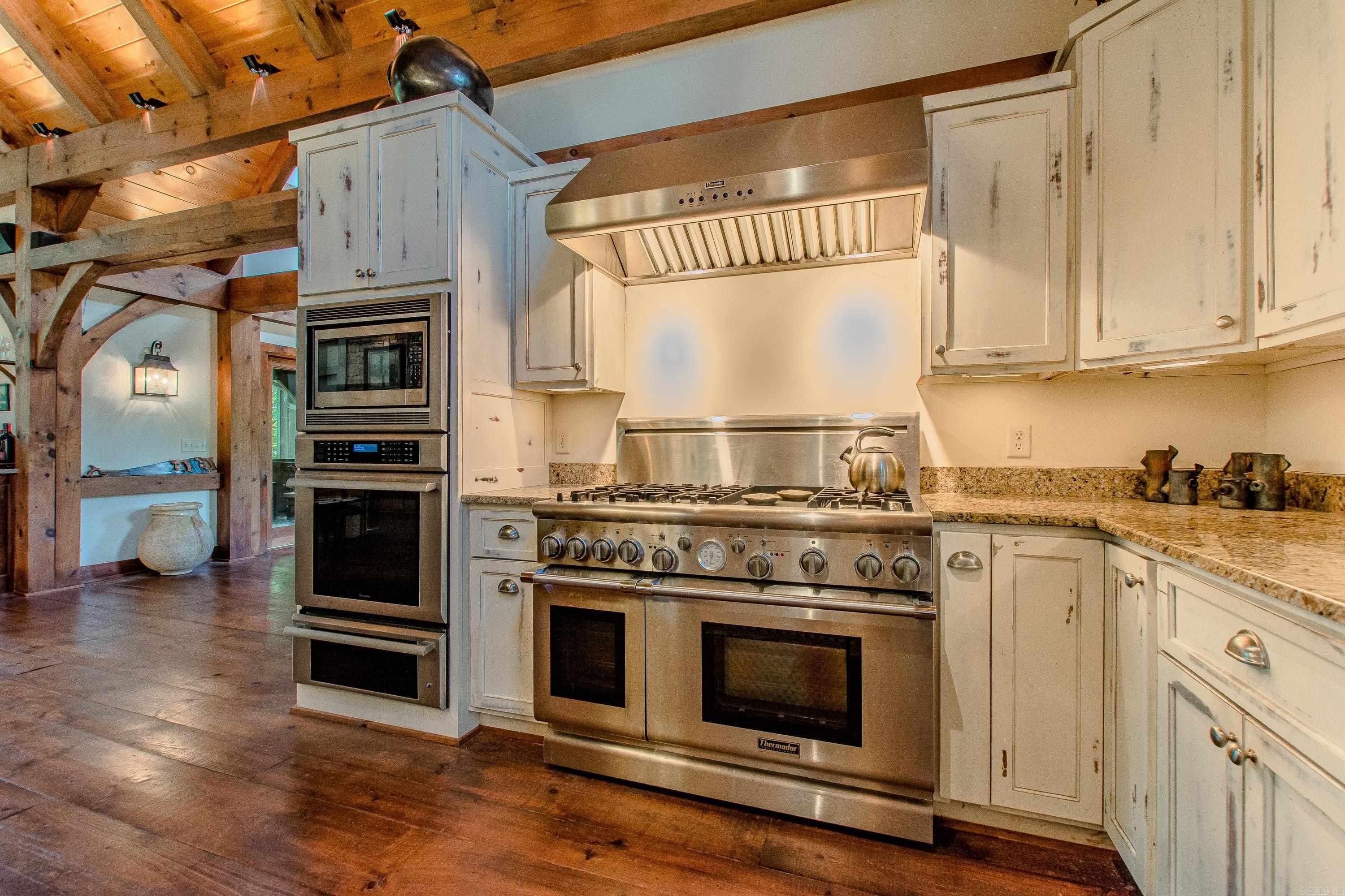 290 Primrose Creek  Heber Springs, AR