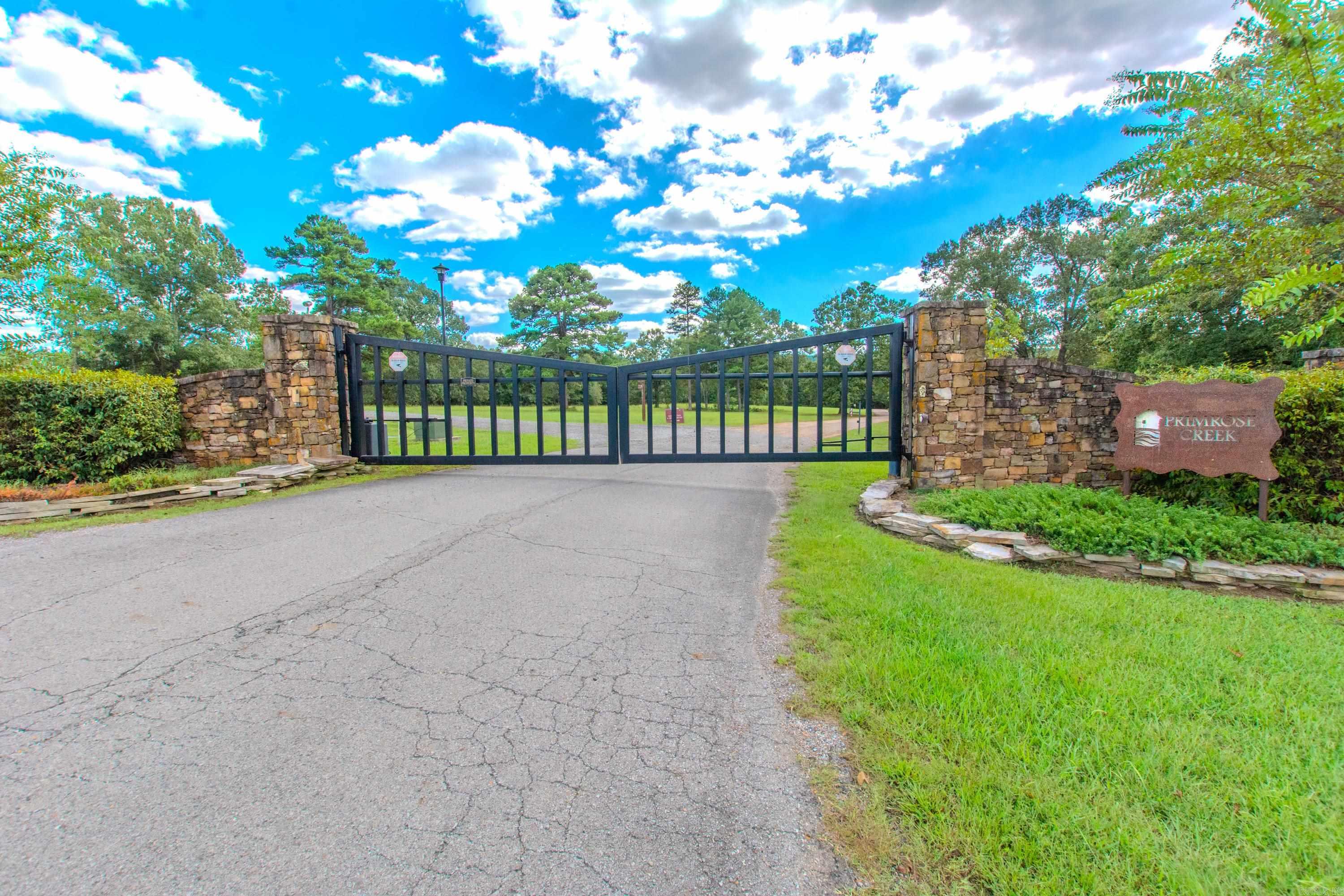 290 Primrose Creek  Heber Springs, AR