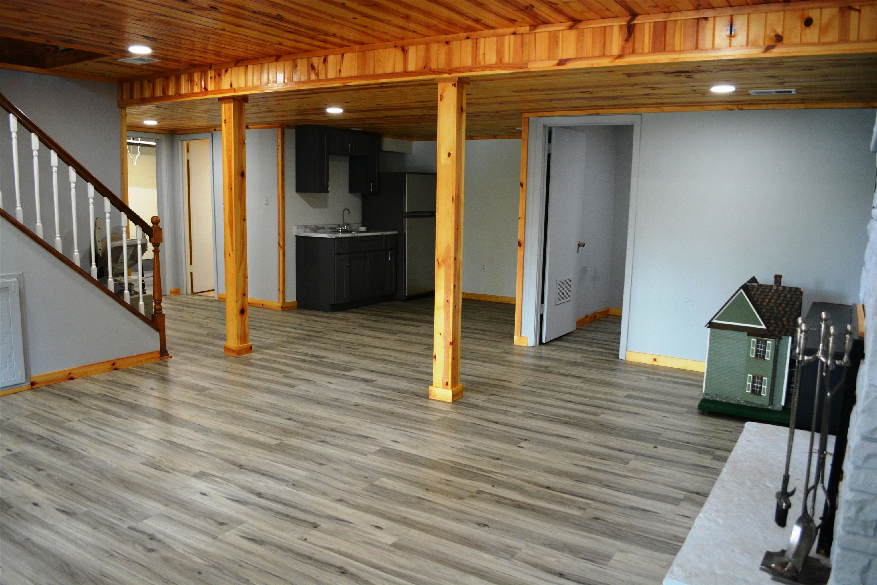 74 Enid  Cherokee Village, AR