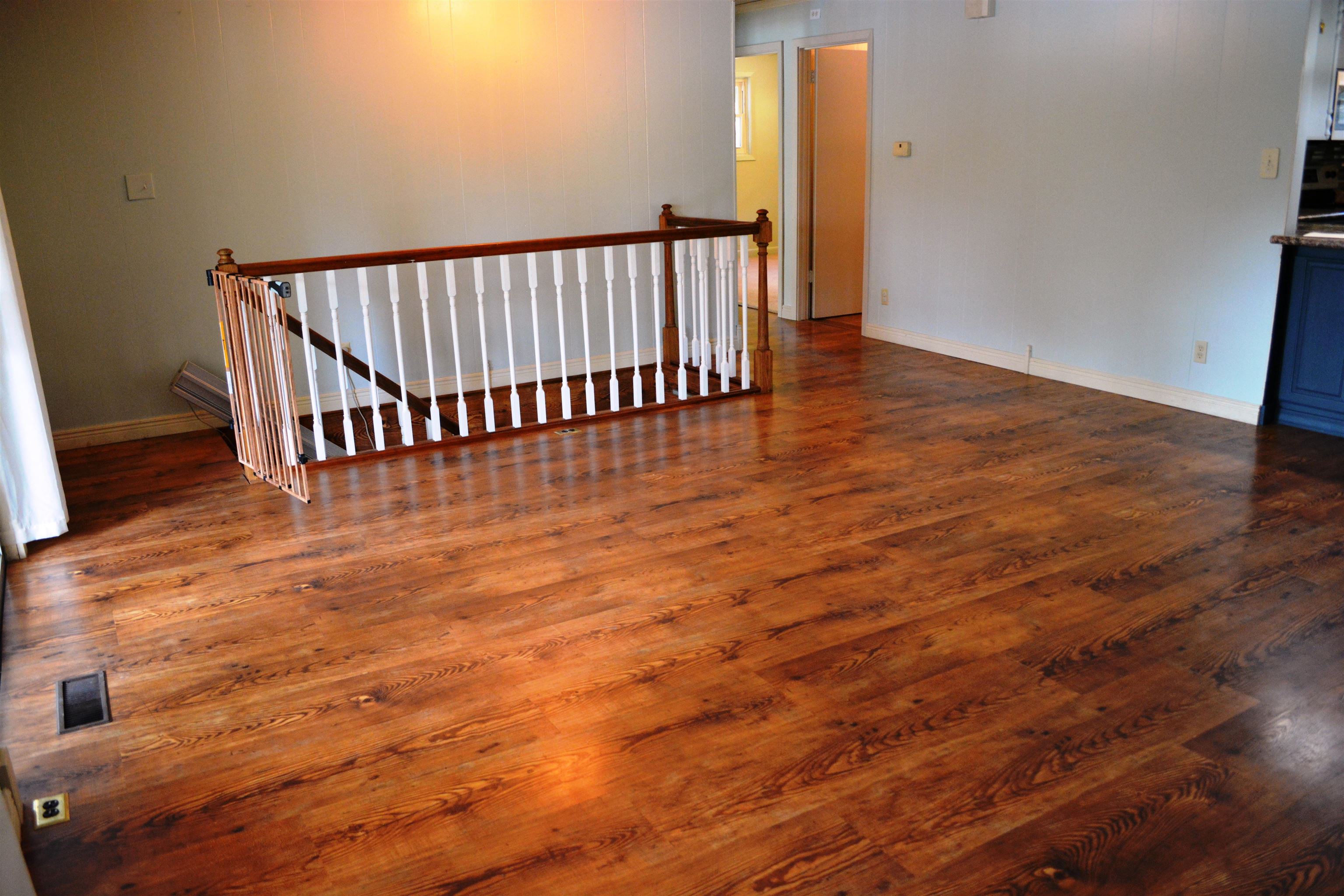 74 Enid  Cherokee Village, AR