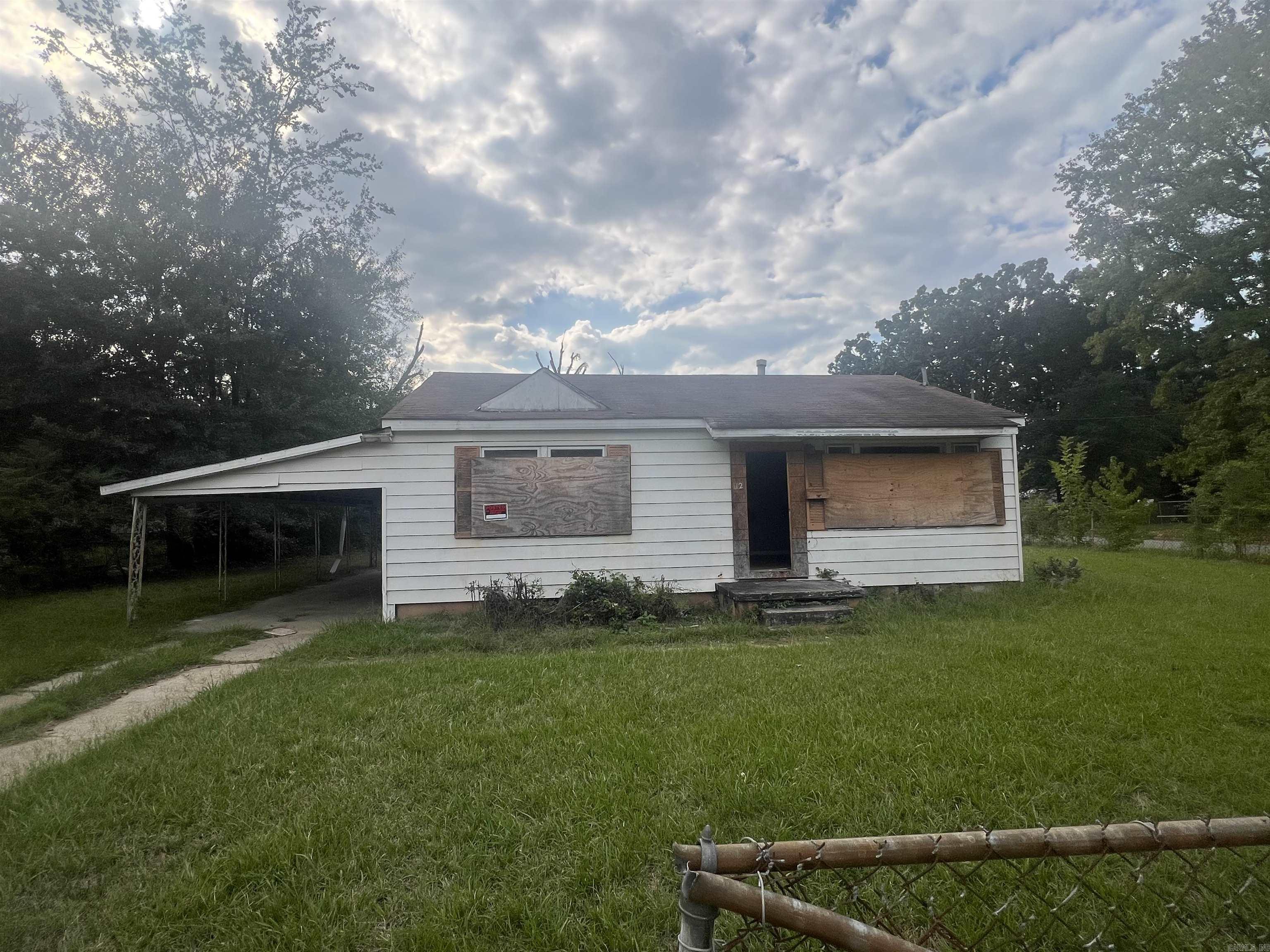 12 Shirley  White Hall, AR