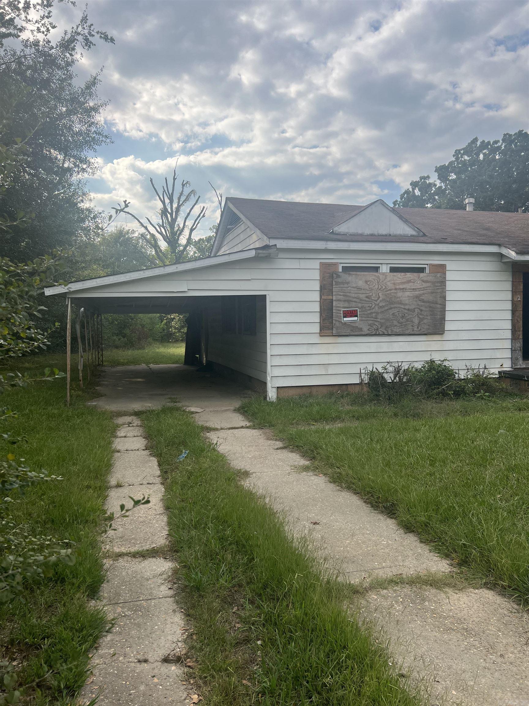 12 Shirley  White Hall, AR