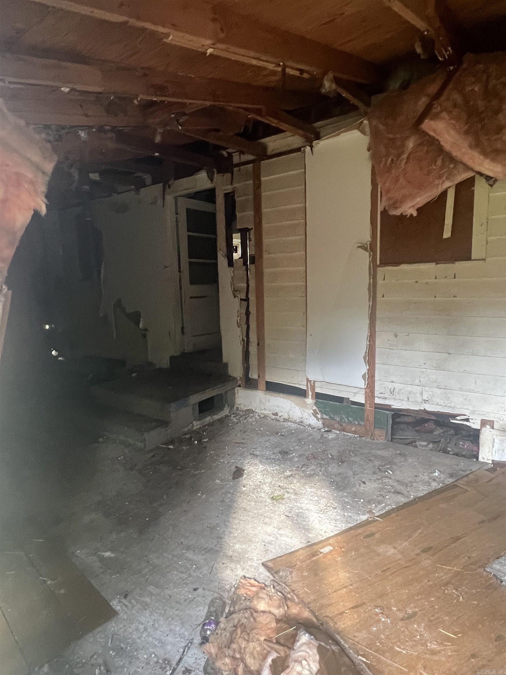 12 Shirley  White Hall, AR