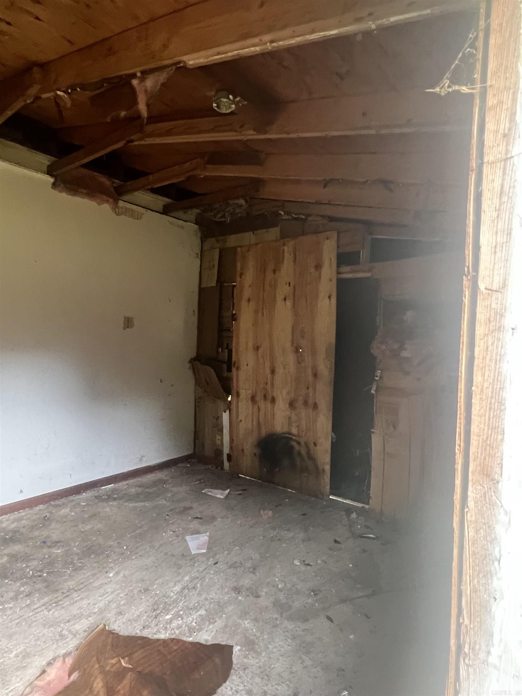 12 Shirley  White Hall, AR