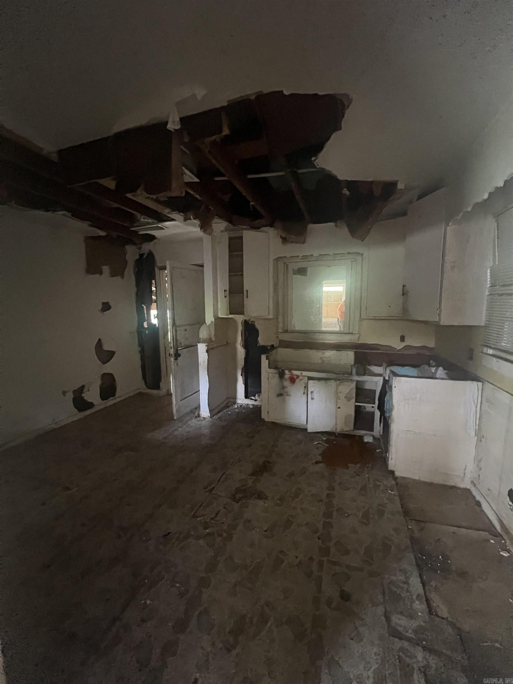 12 Shirley  White Hall, AR