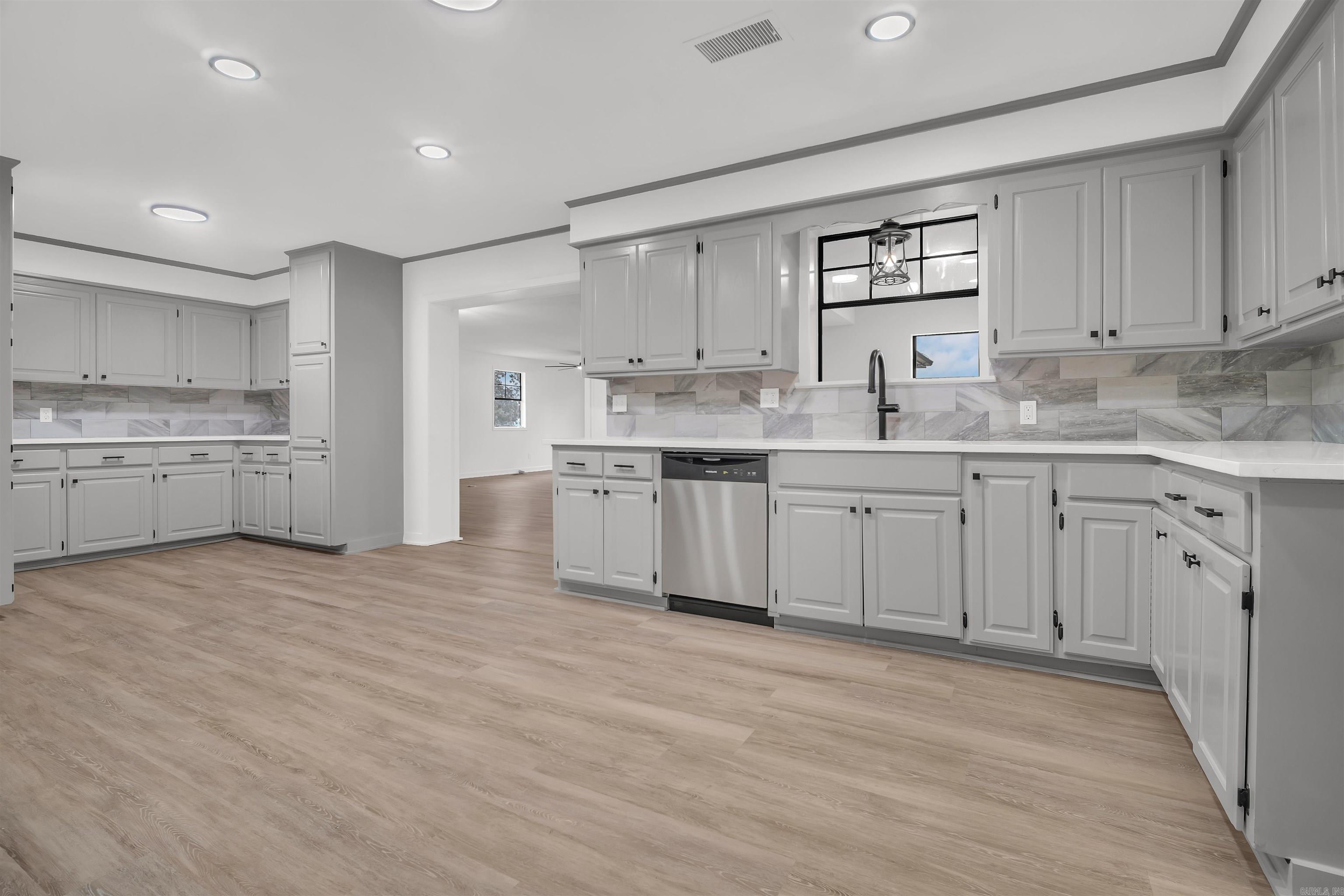 65 Pinter Lane Morrilton, AR 72110