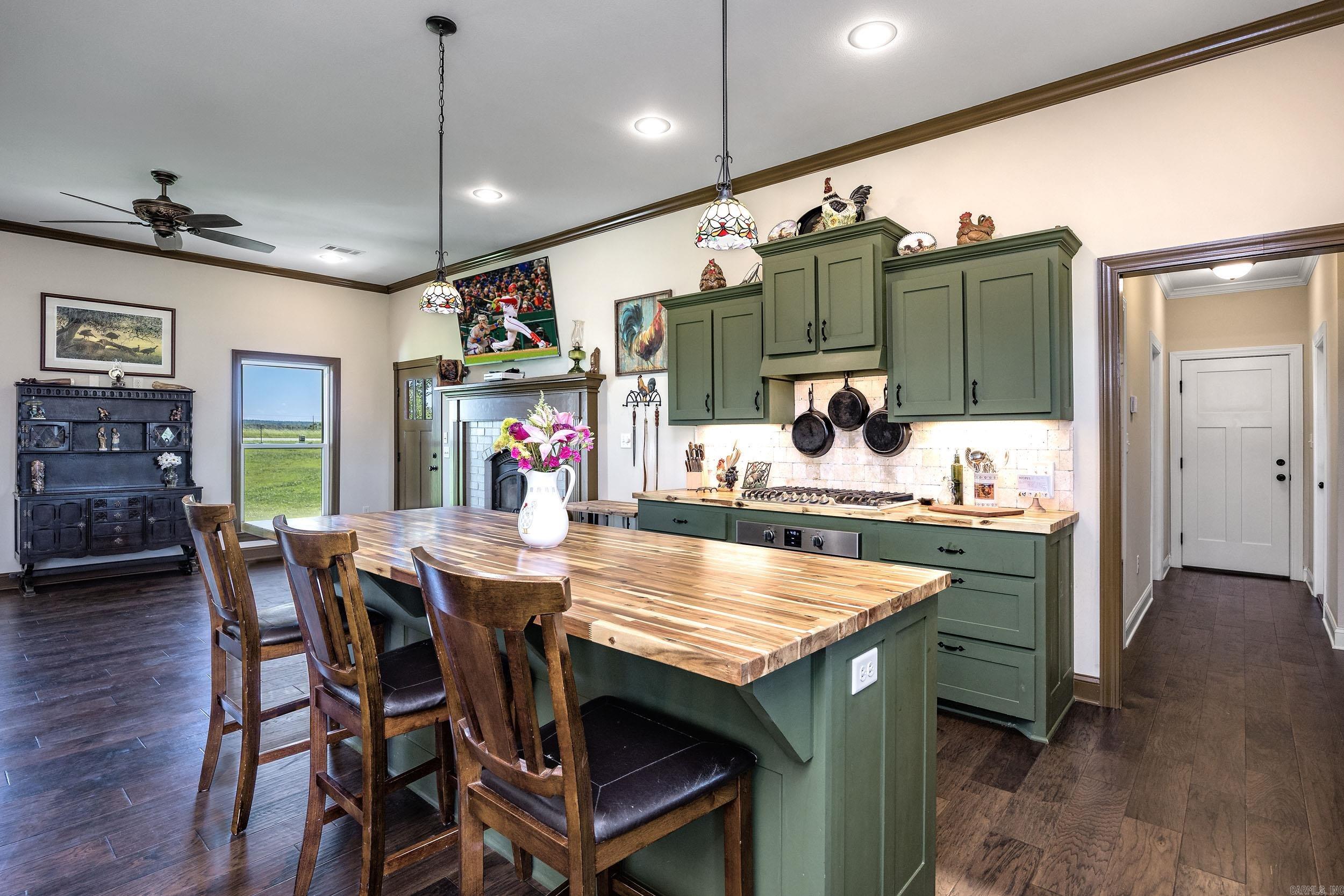 412 Rocky Point Road Vilonia, AR 72173