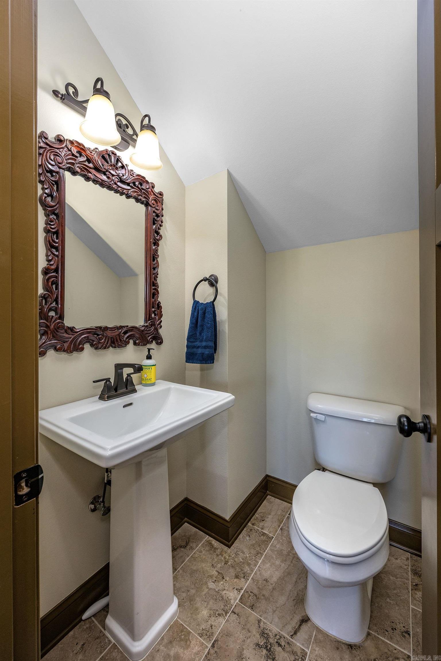 412 Rocky Point Road Vilonia, AR 72173