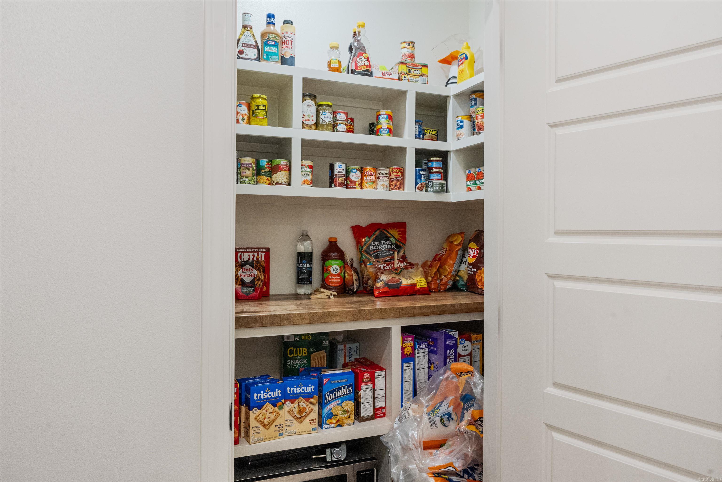 5949 NICKEL BILL JAMES ROAD  Benton, AR